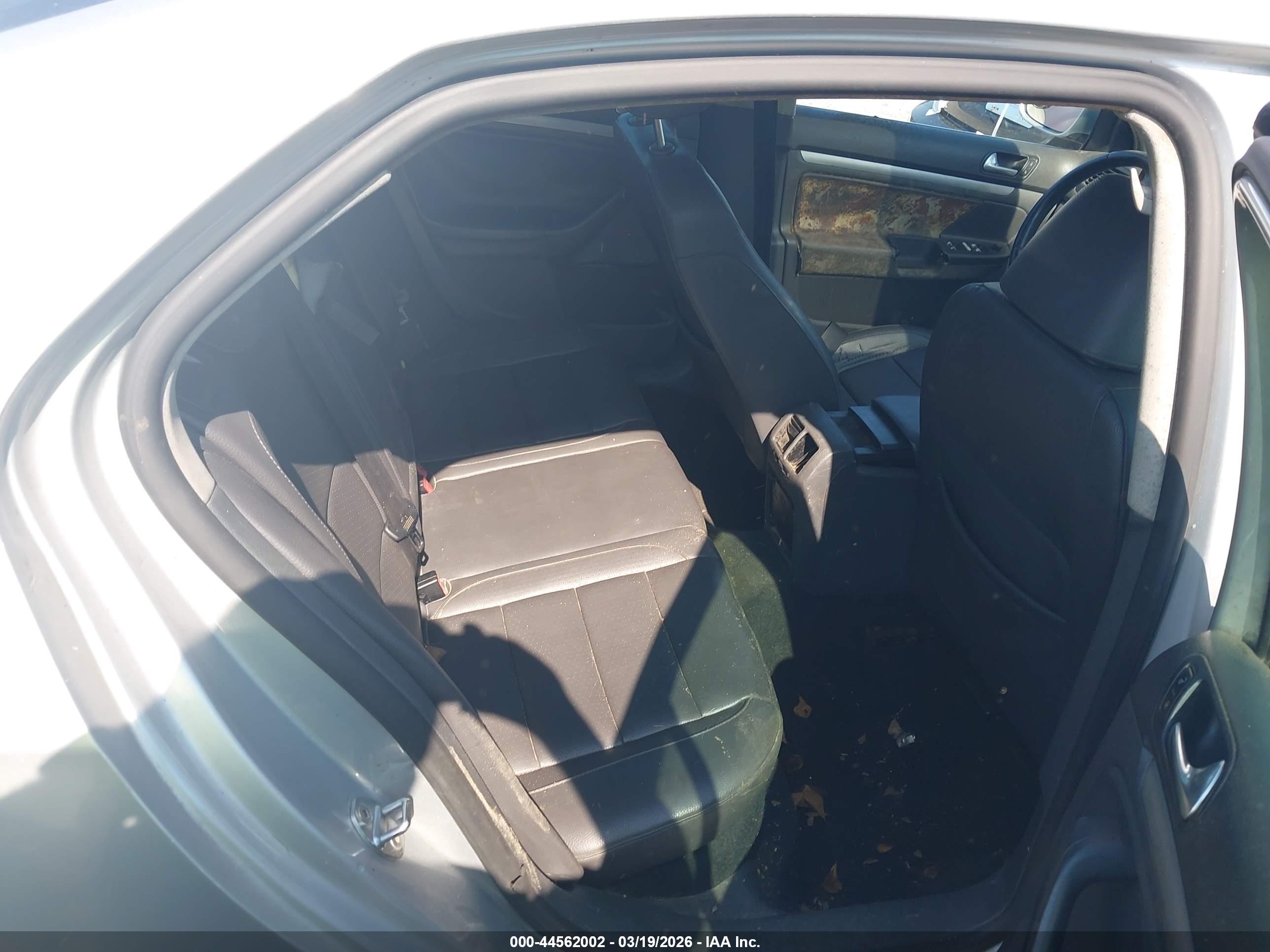 VOLKSWAGEN JETTA image 8