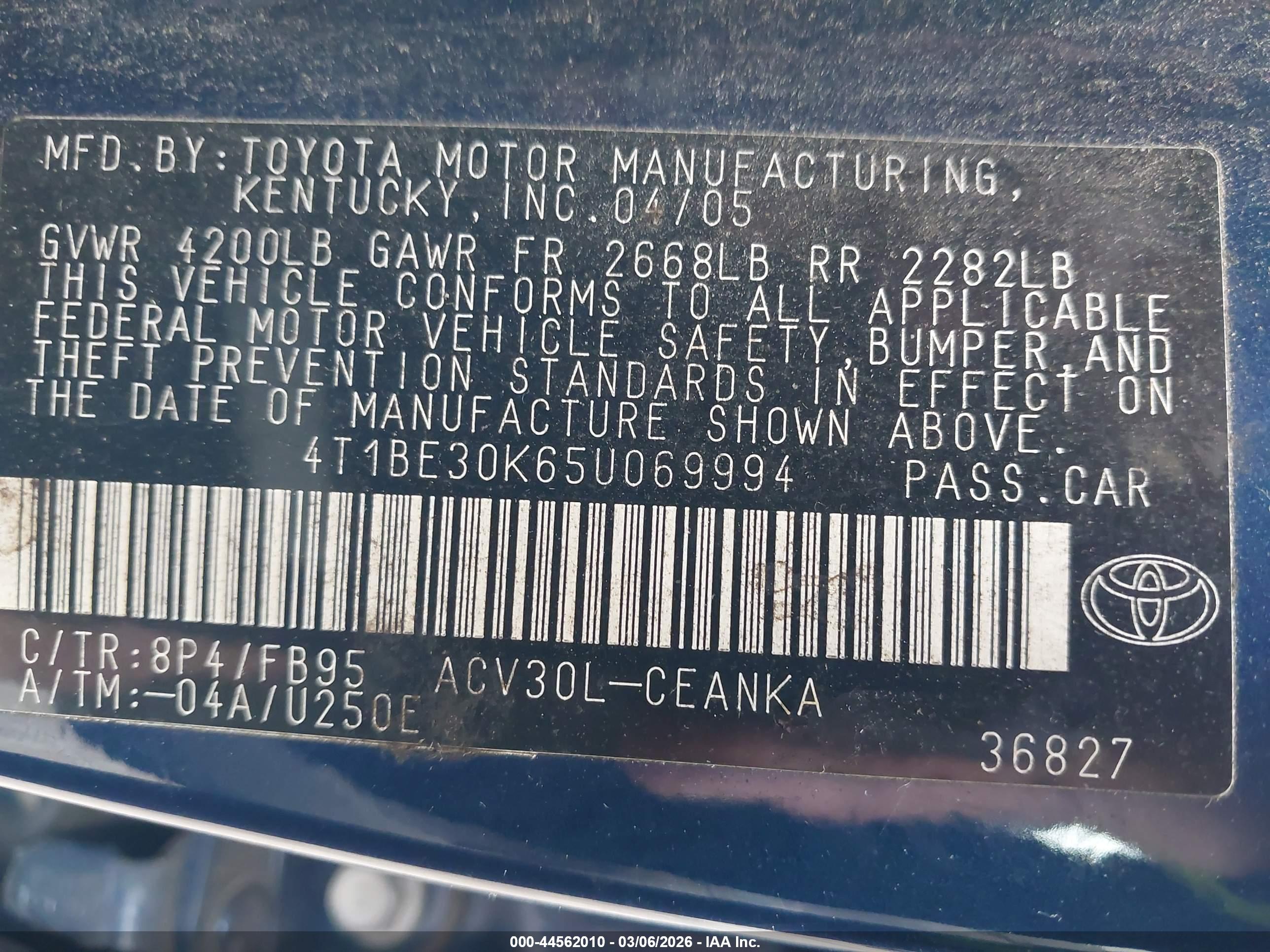 TOYOTA CAMRY image 9