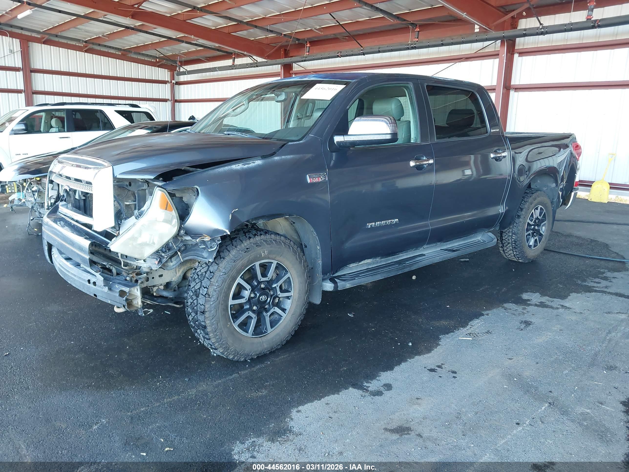 TOYOTA TUNDRA image 2