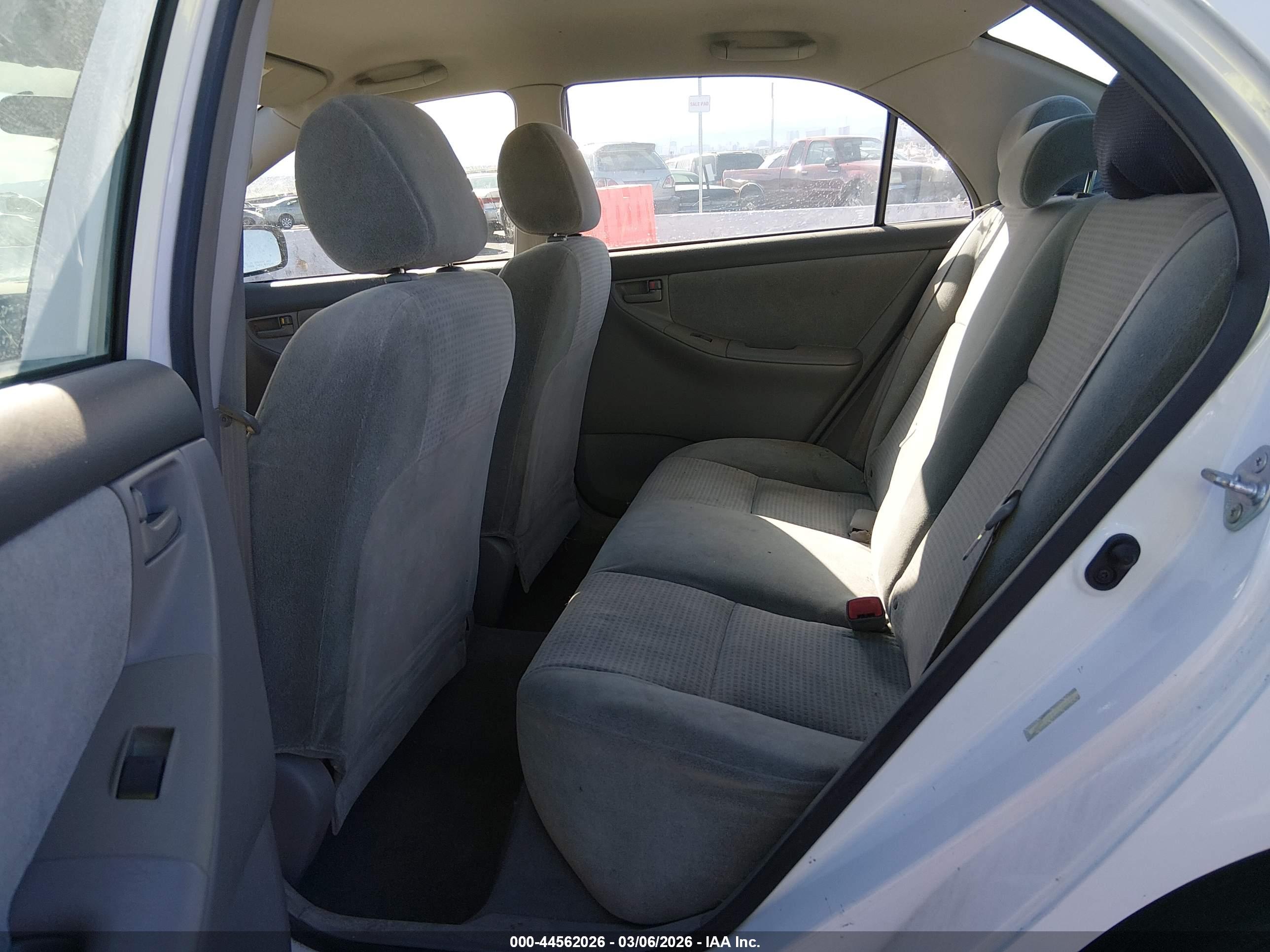 TOYOTA COROLLA image 8