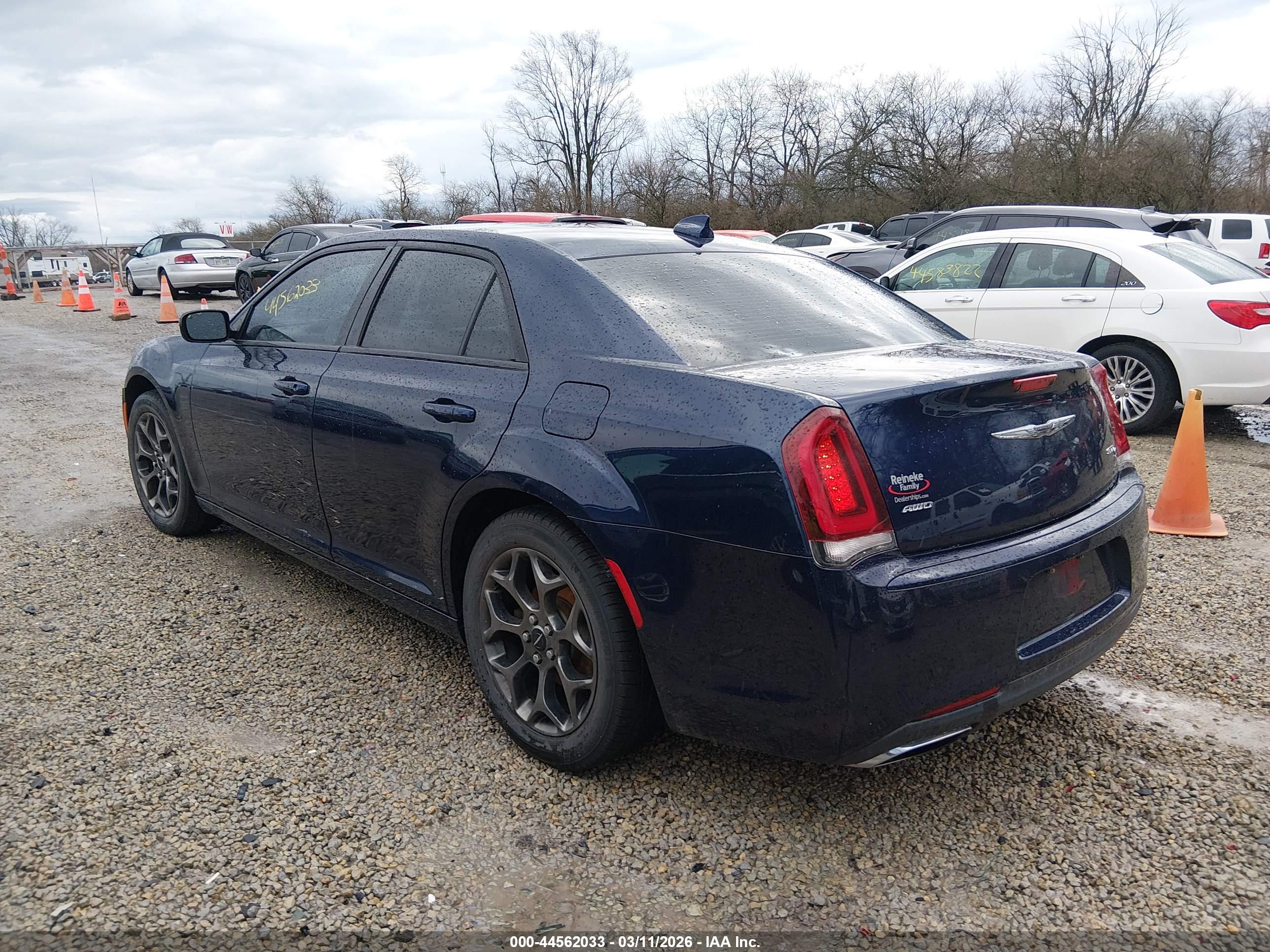 CHRYSLER 300 image 3