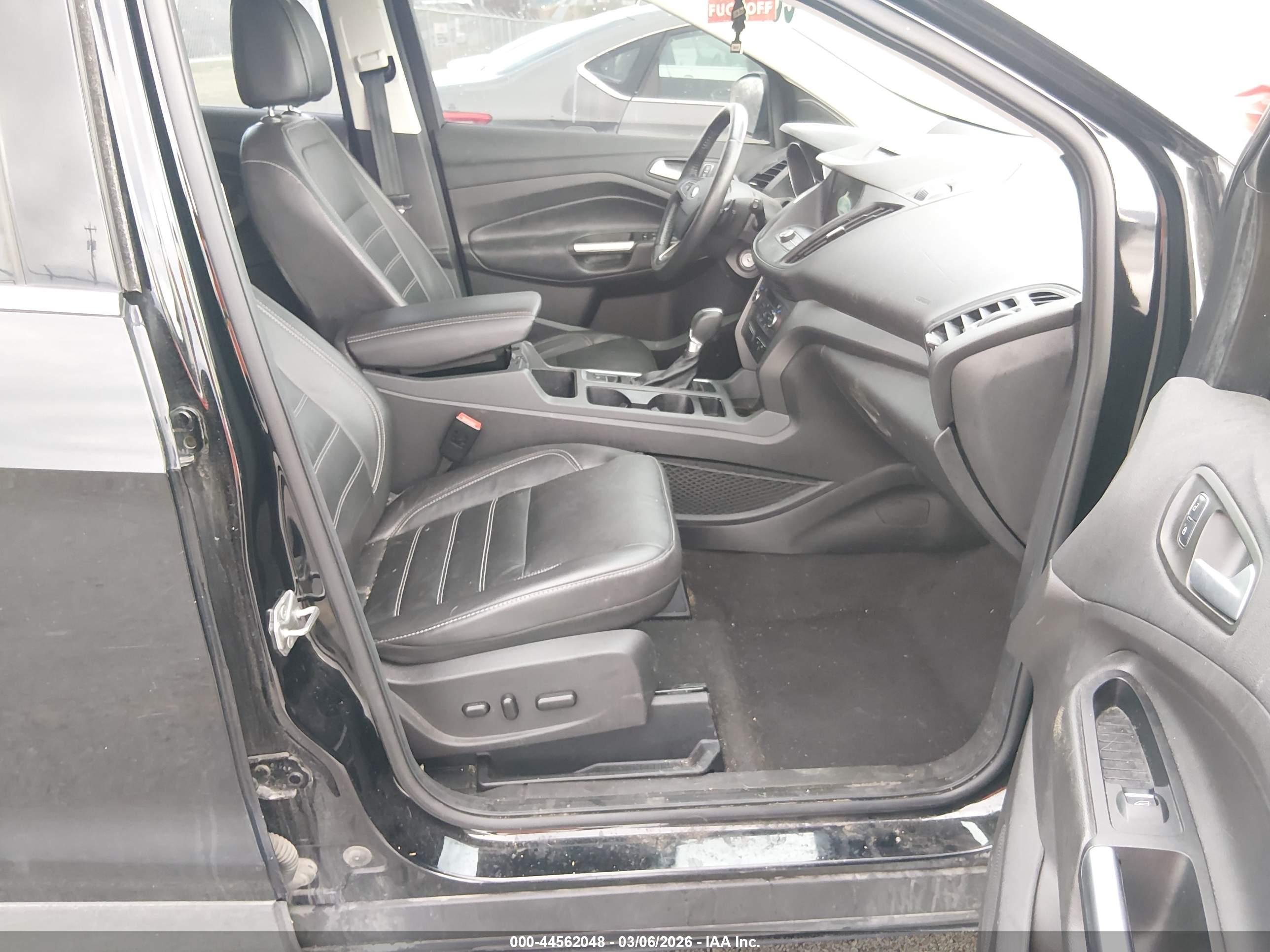 FORD ESCAPE image 5