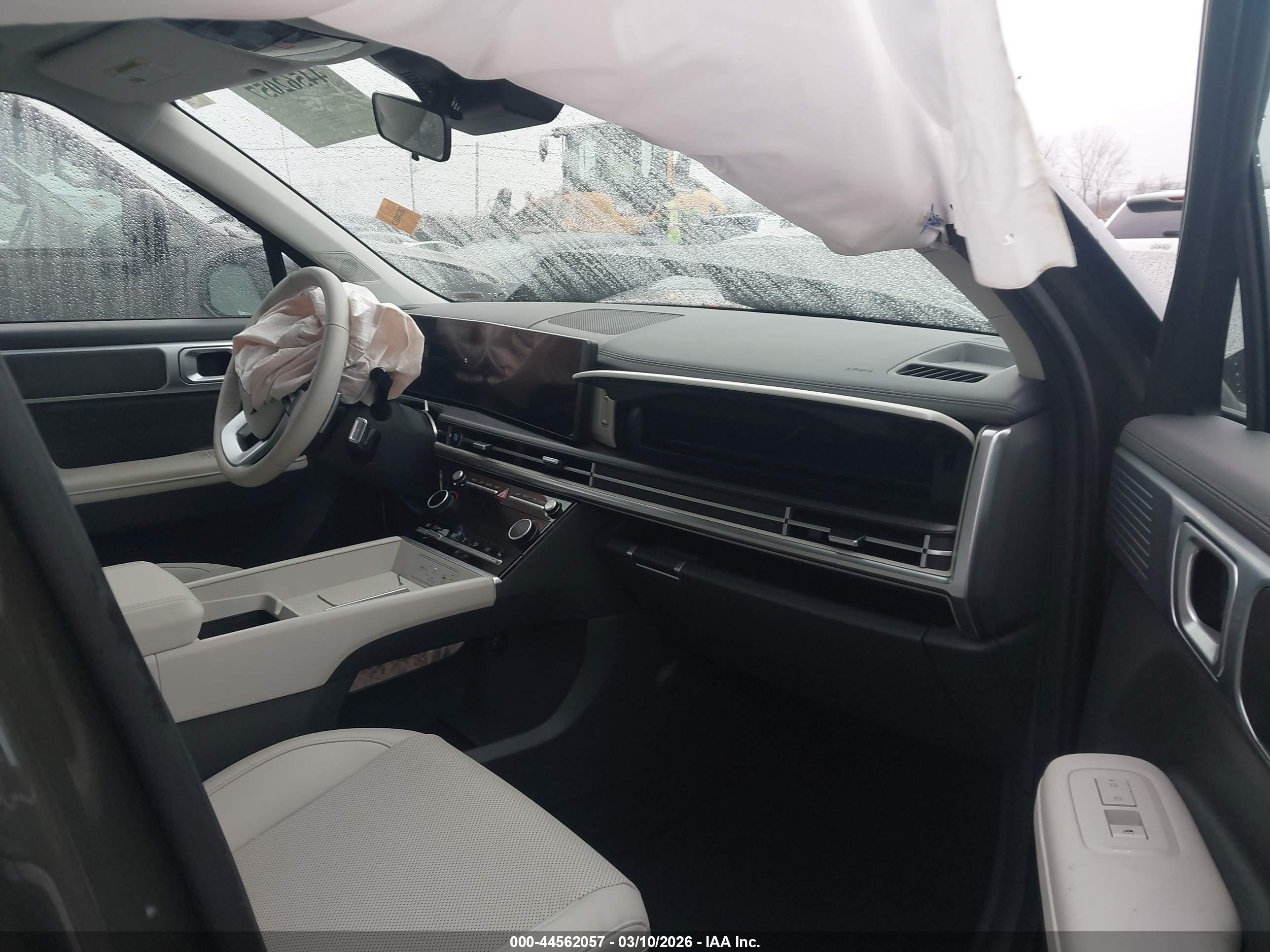 HYUNDAI SANTA image 5