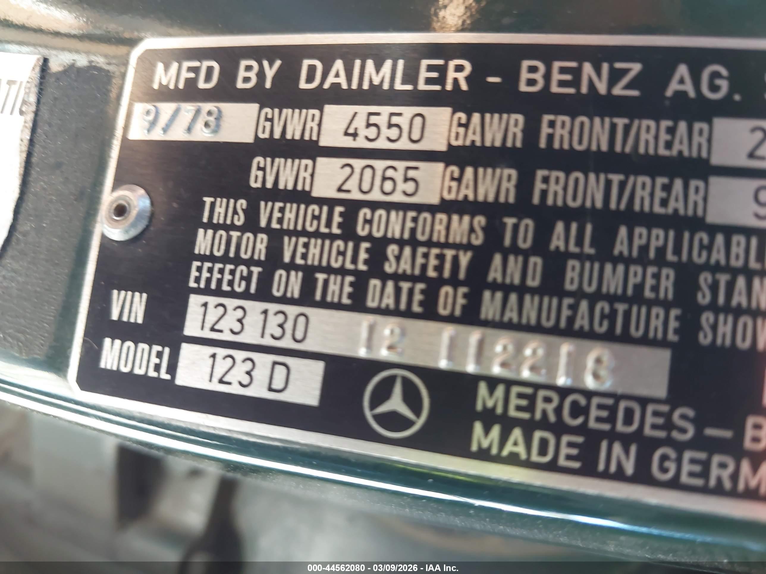 MERCEDES-BENZ 300D image 9