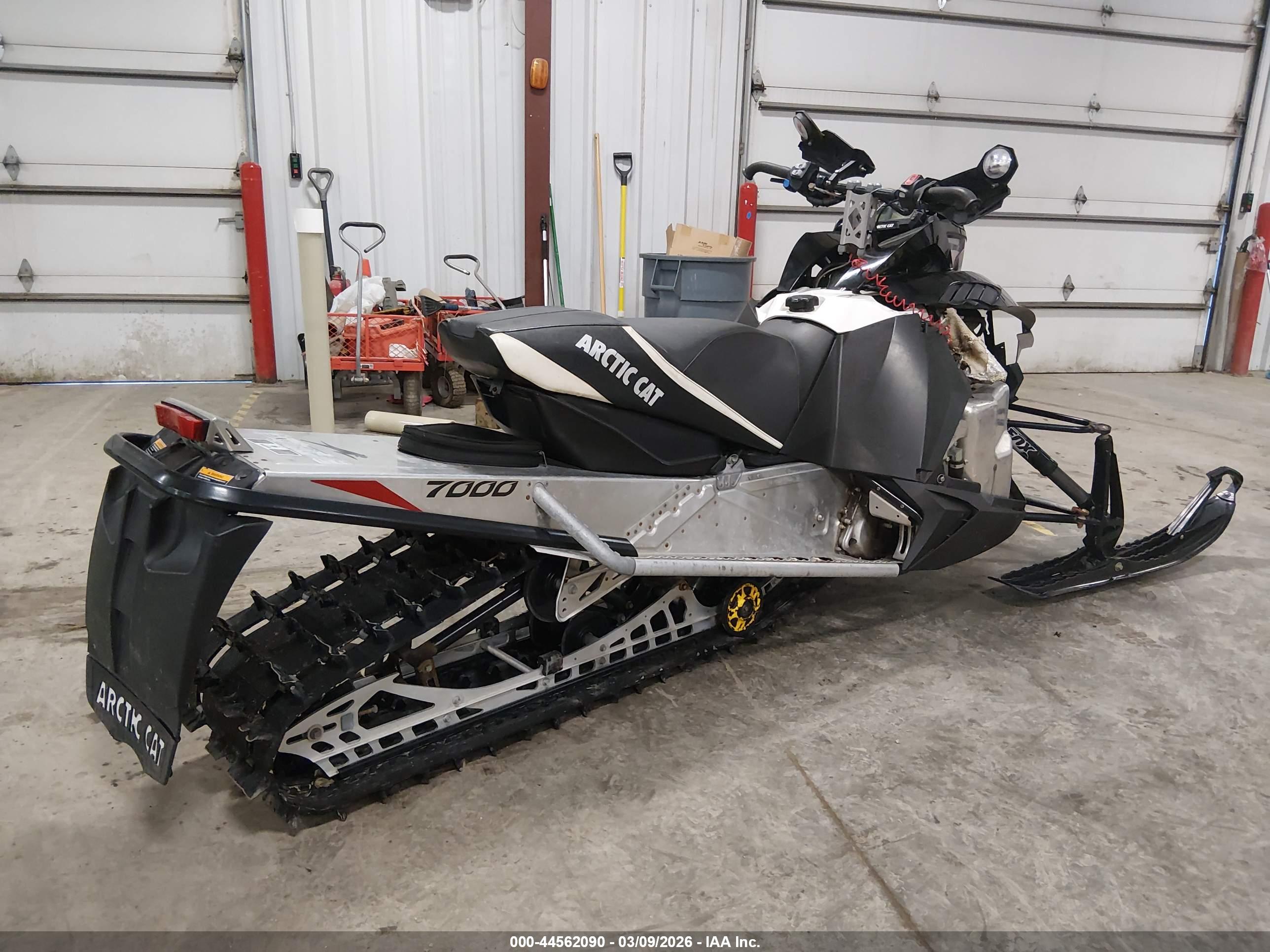 ARCTIC CAT image 4