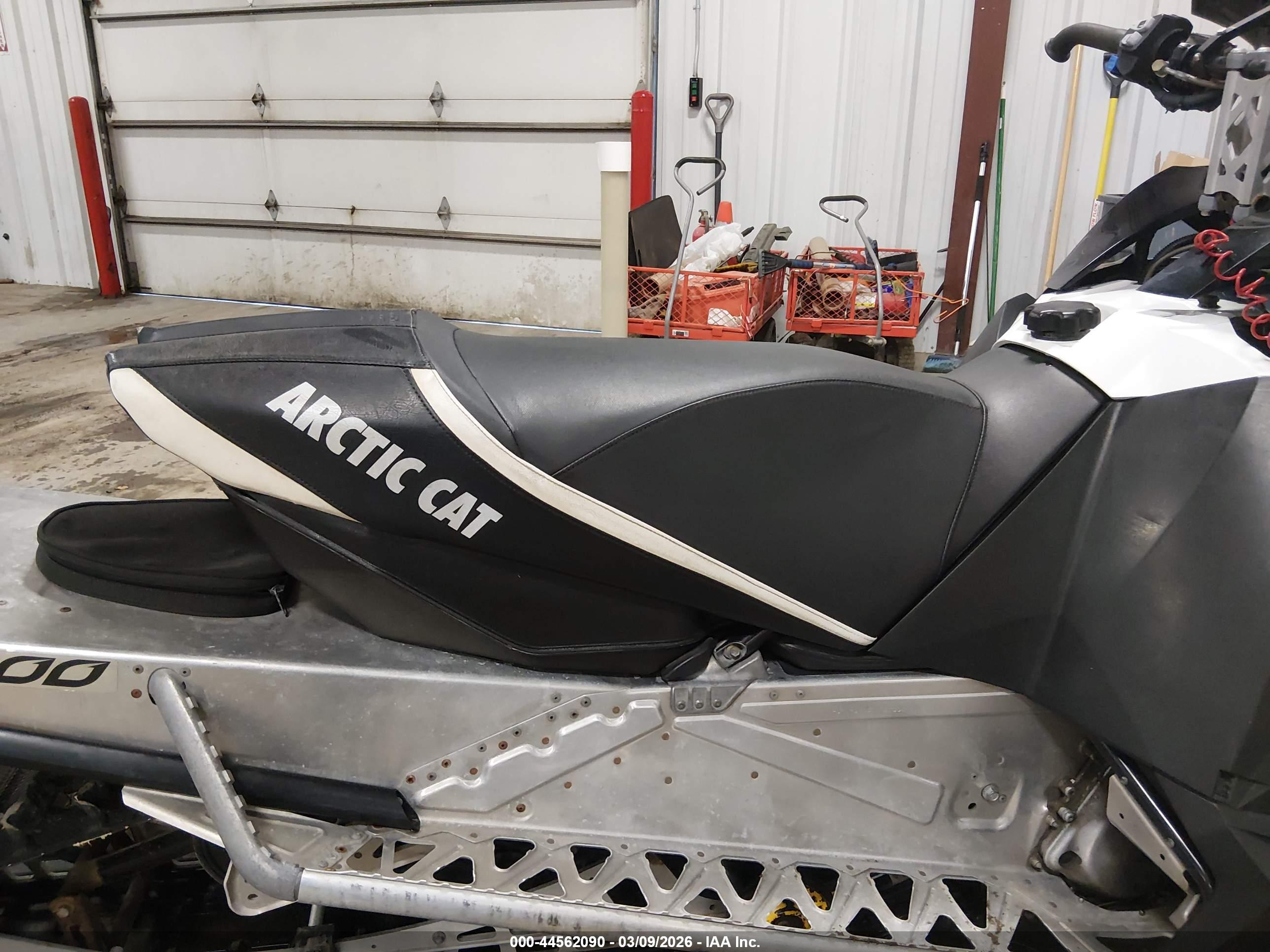 ARCTIC CAT image 5