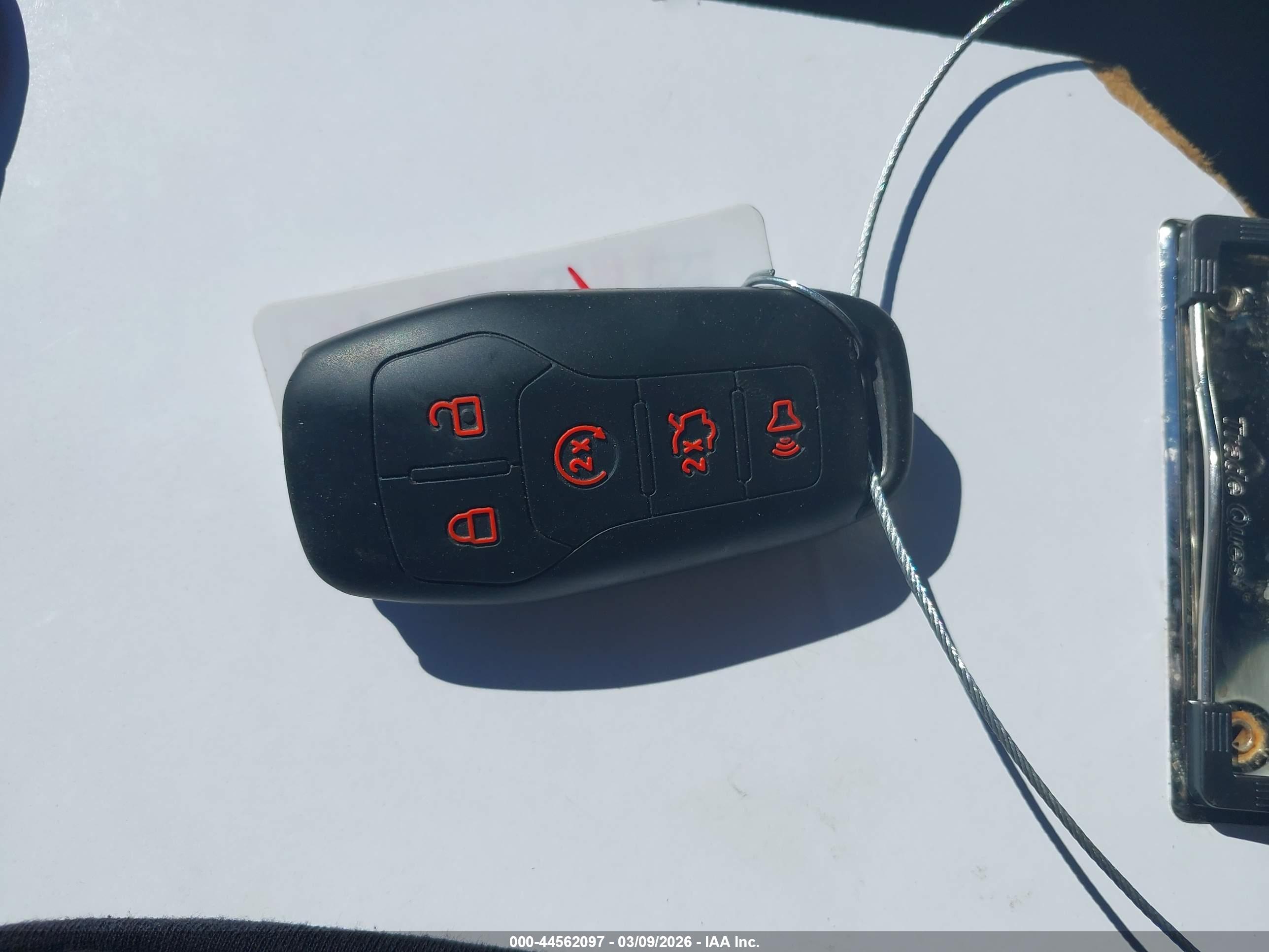 FORD EXPLORER image 11
