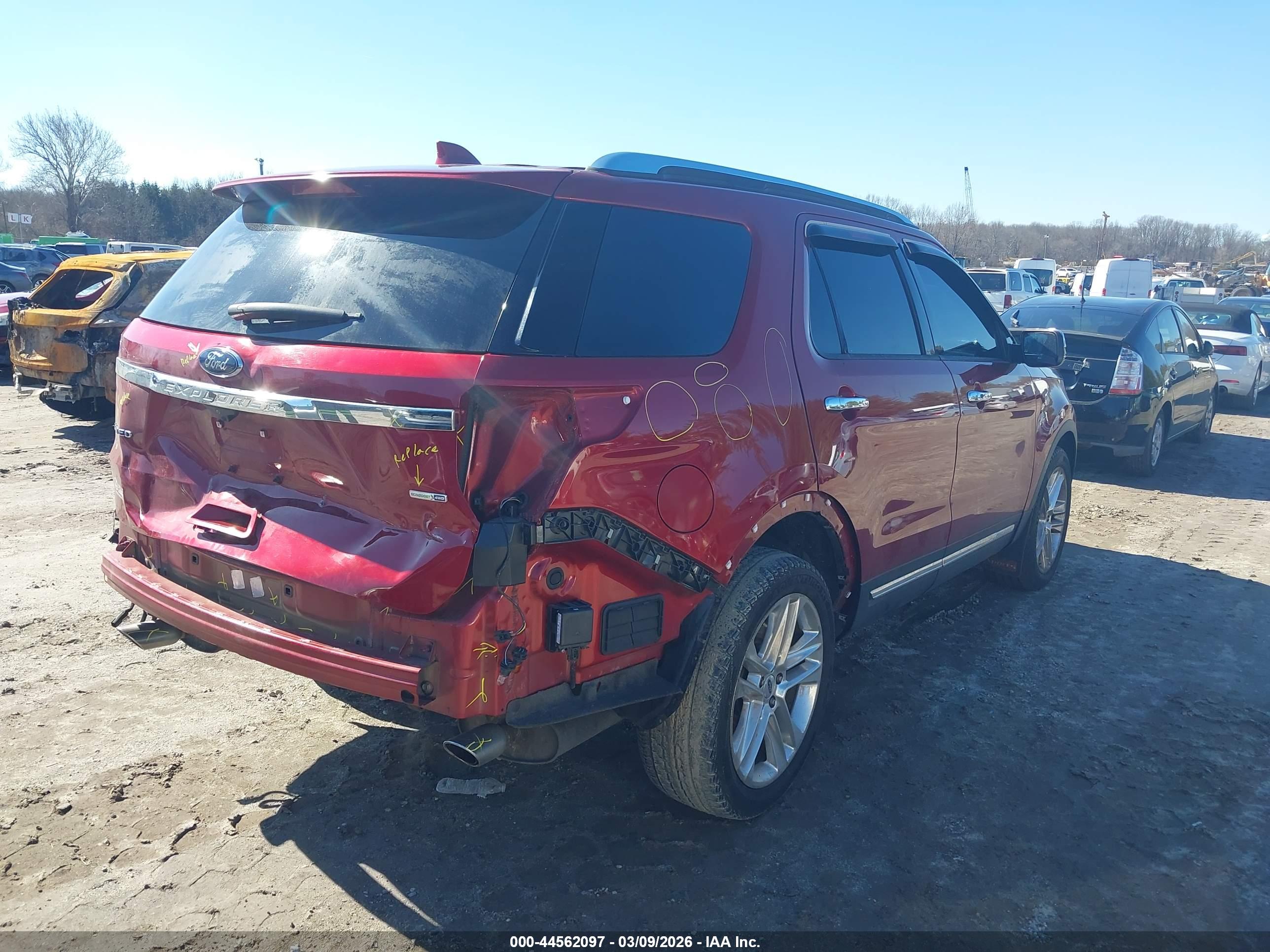 FORD EXPLORER image 4