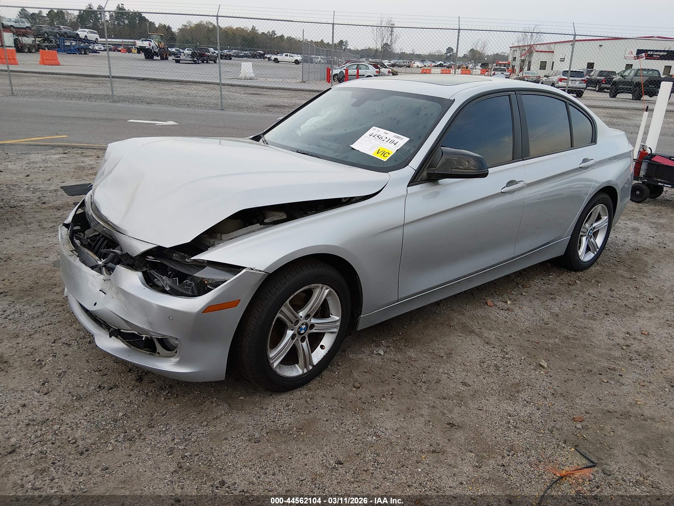 BMW 328I image 2