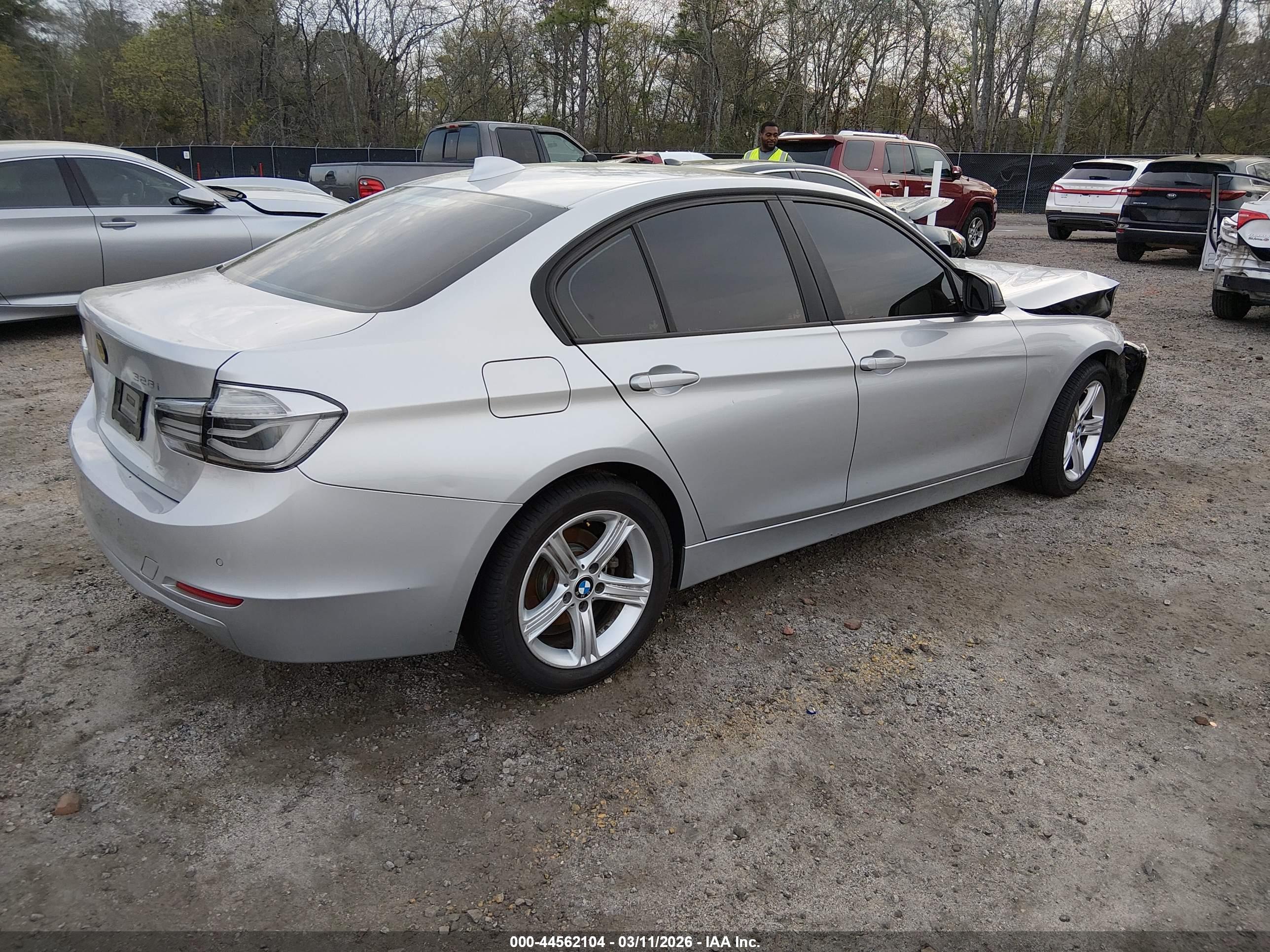 BMW 328I image 4