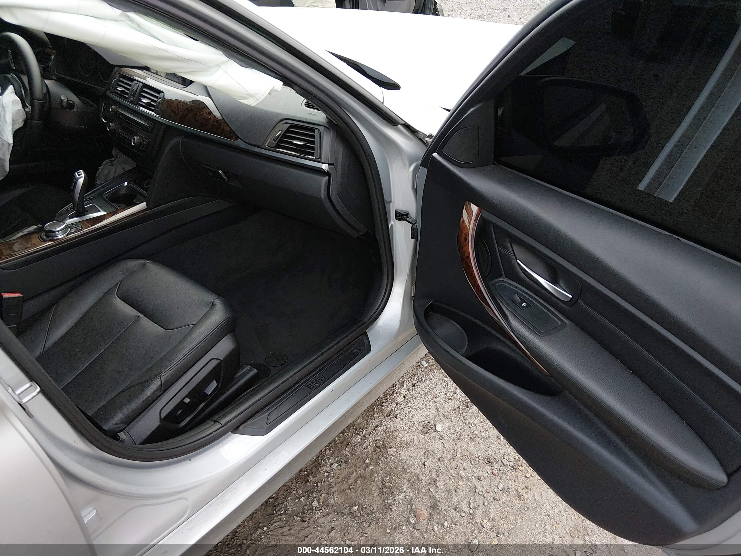 BMW 328I image 5