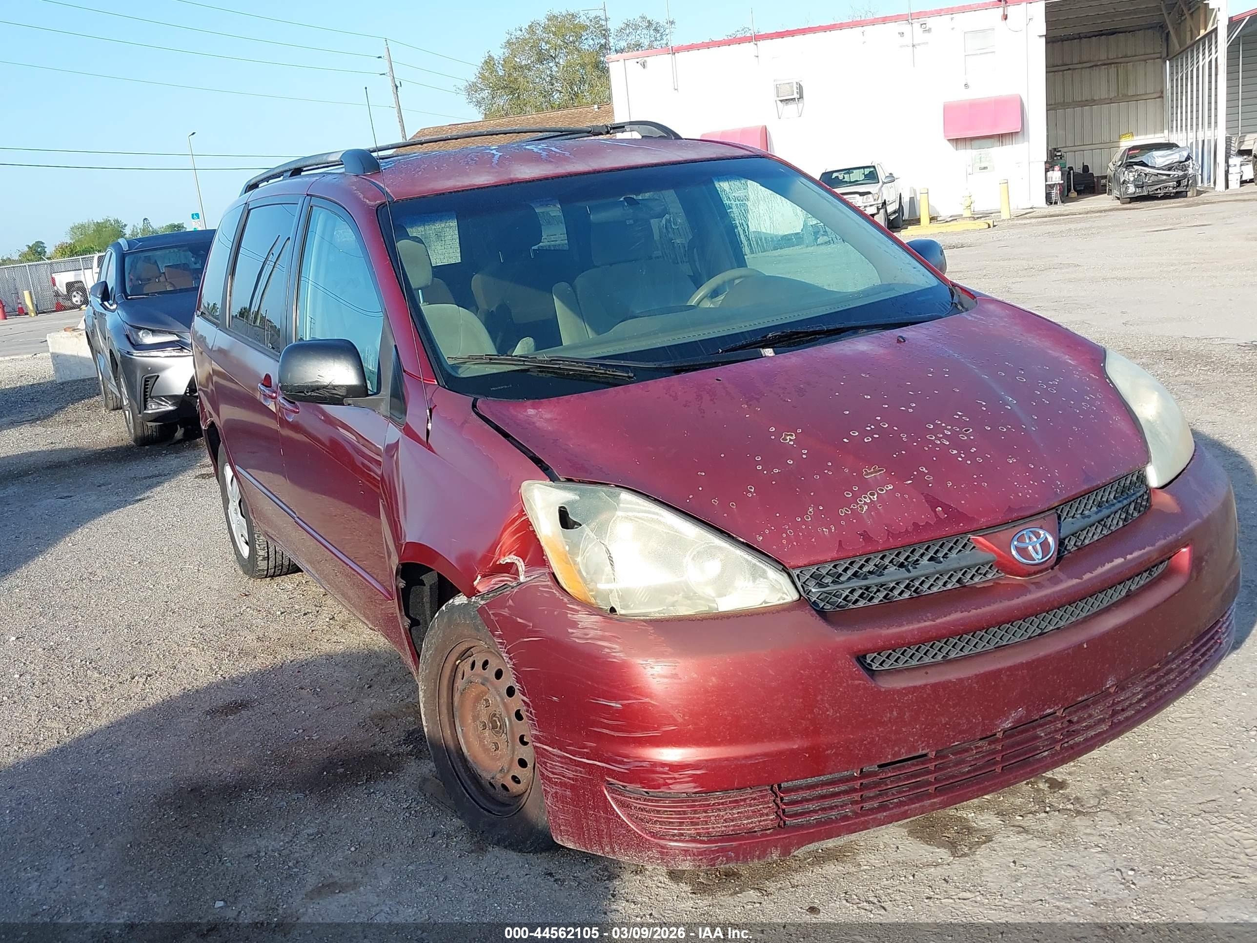TOYOTA SIENNA image 6