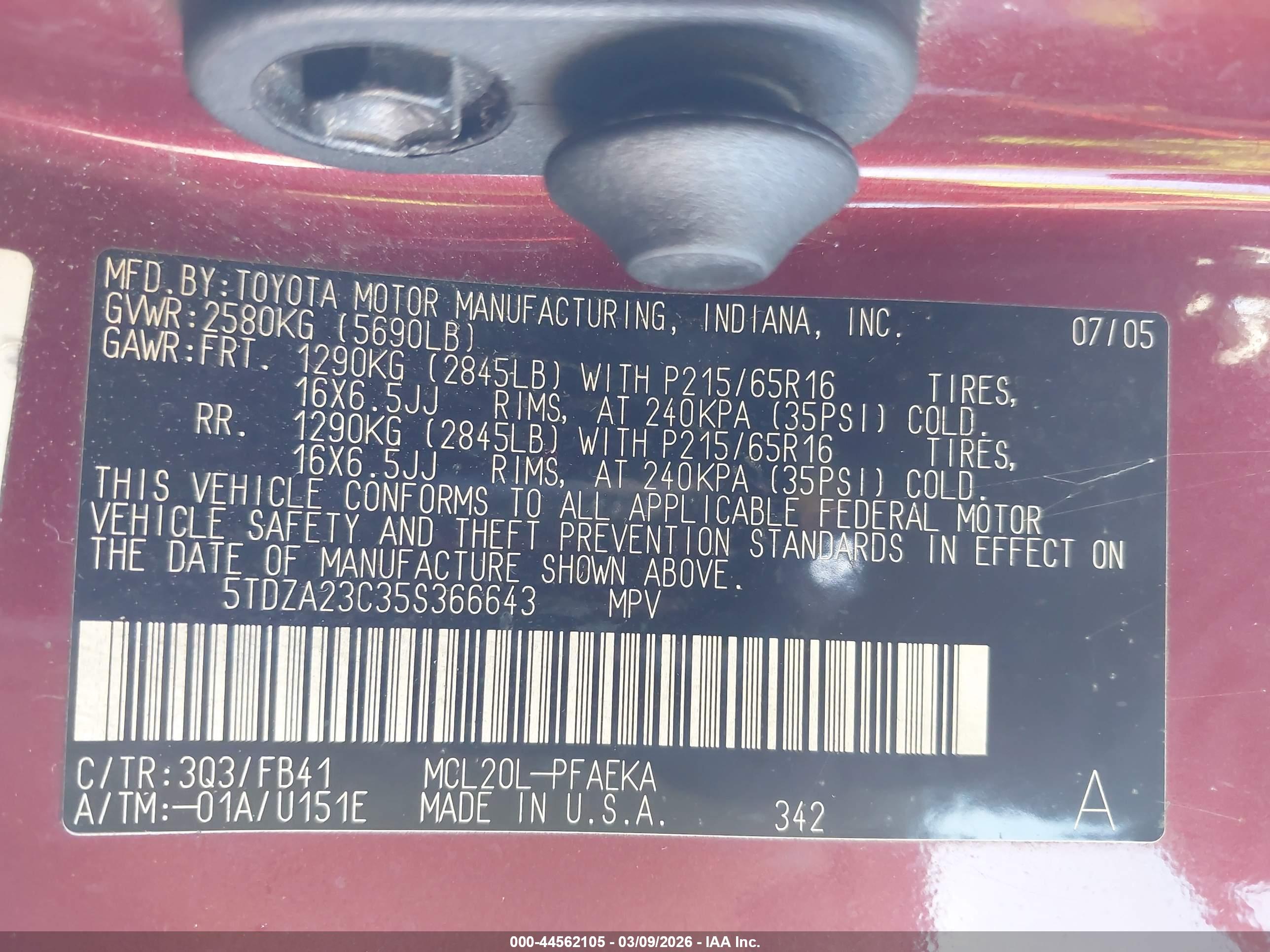 TOYOTA SIENNA image 9