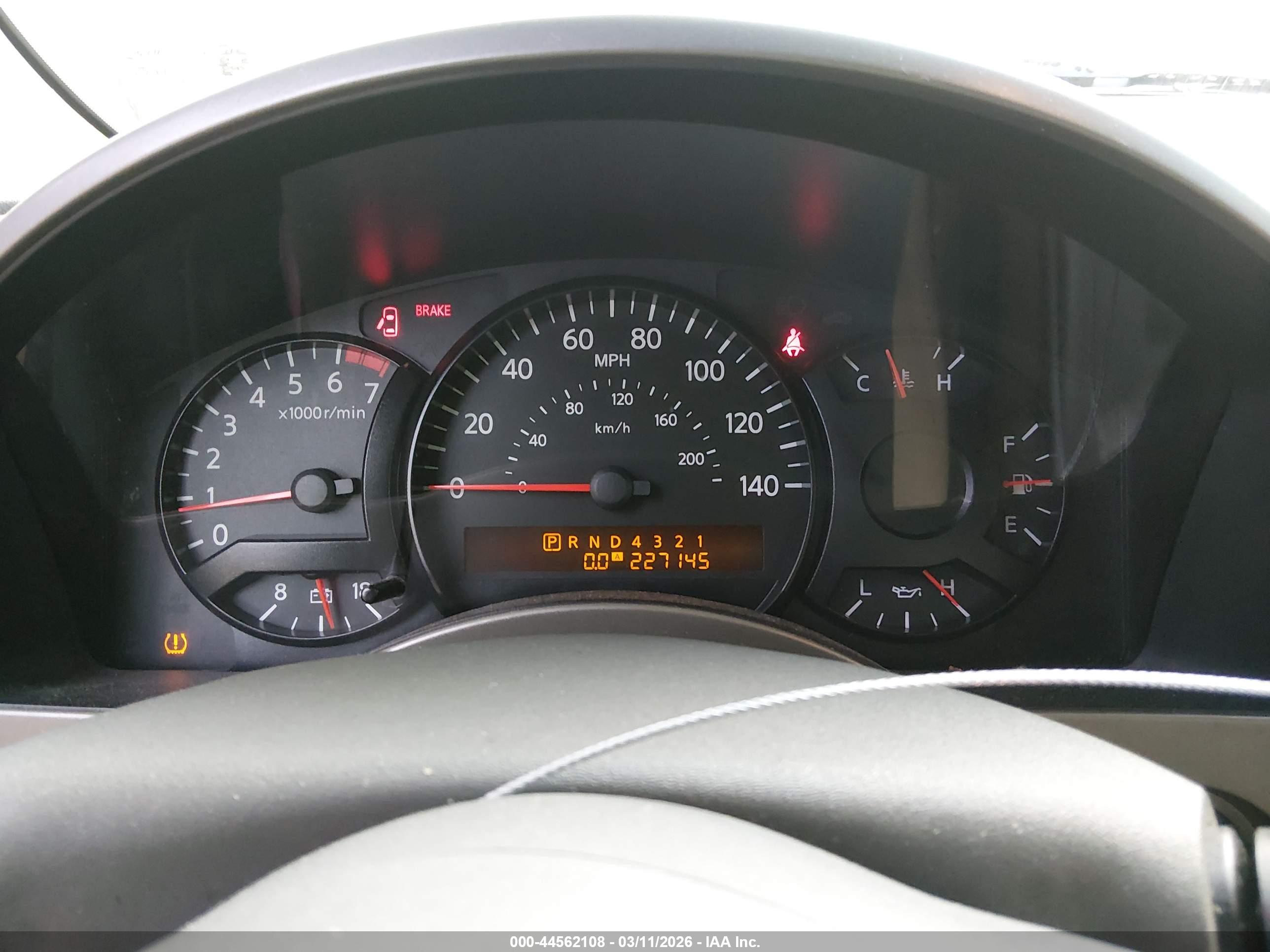 NISSAN ARMADA image 7