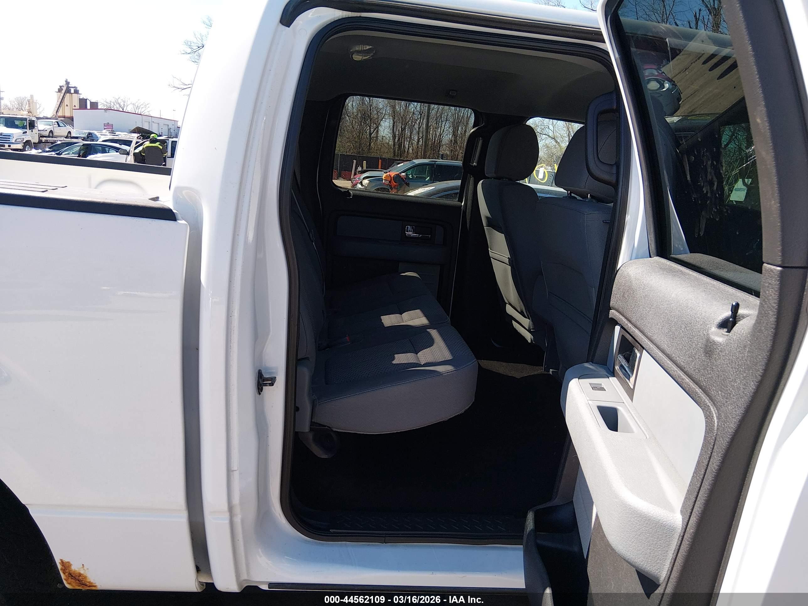 FORD F-150 image 8