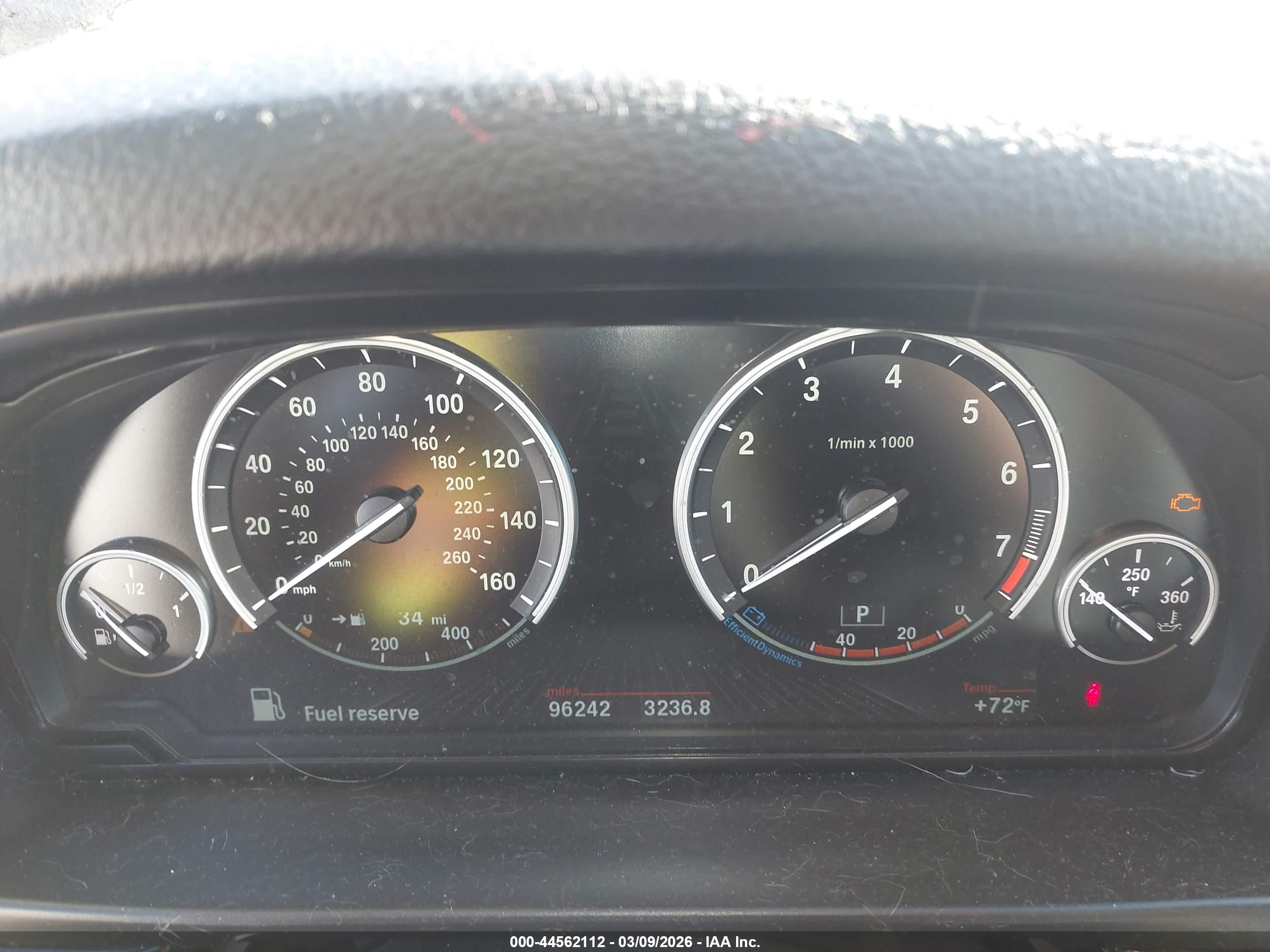 BMW 528I image 7