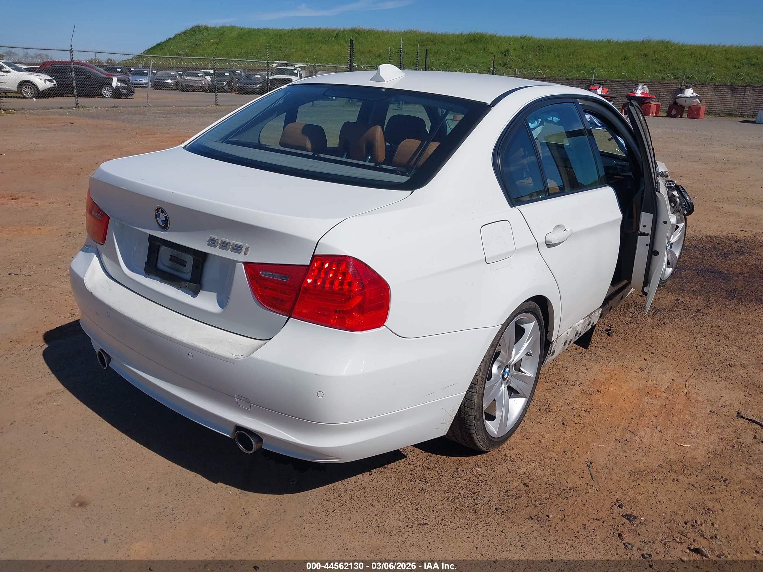 BMW 335I image 4