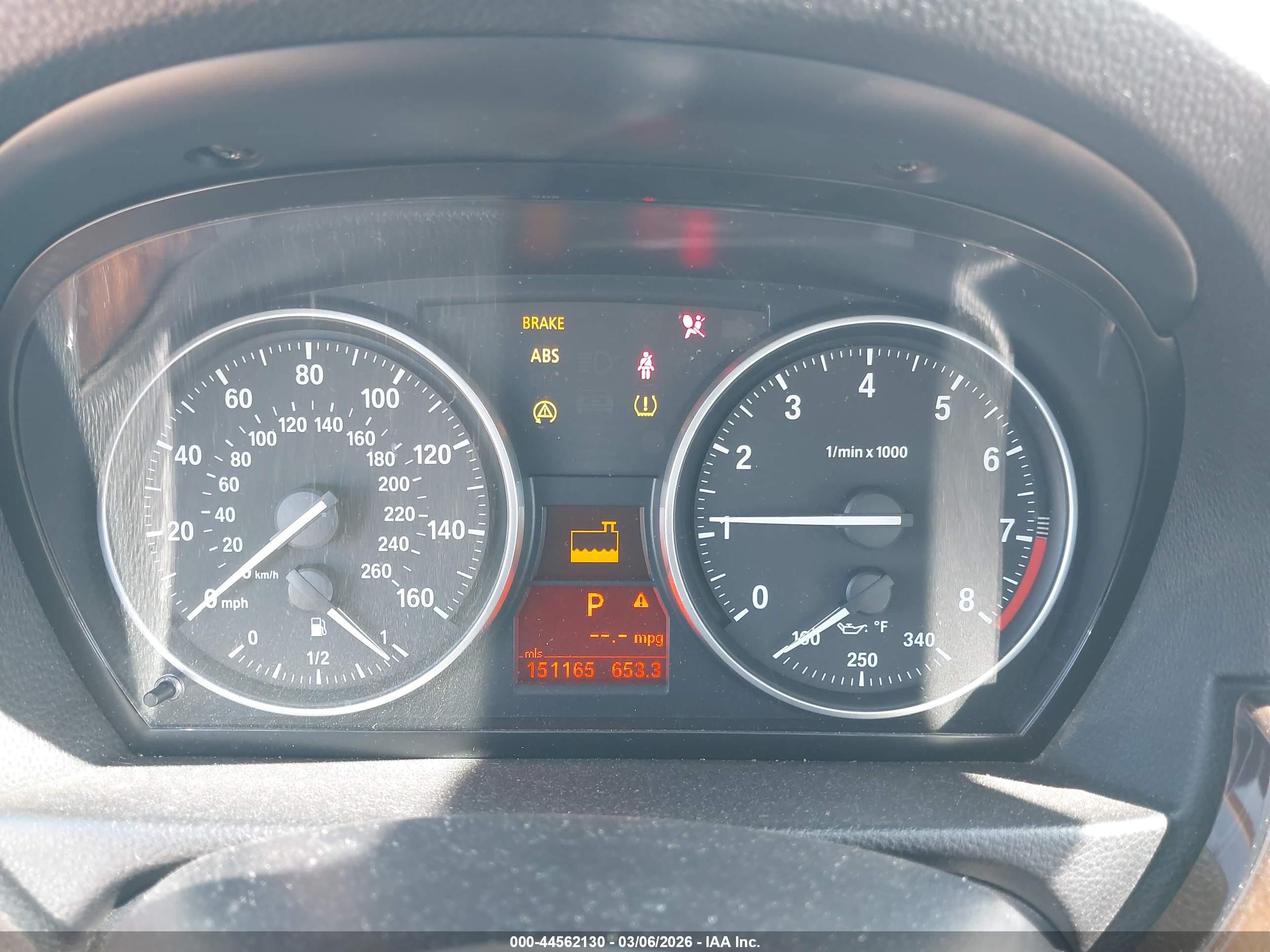 BMW 335I image 7