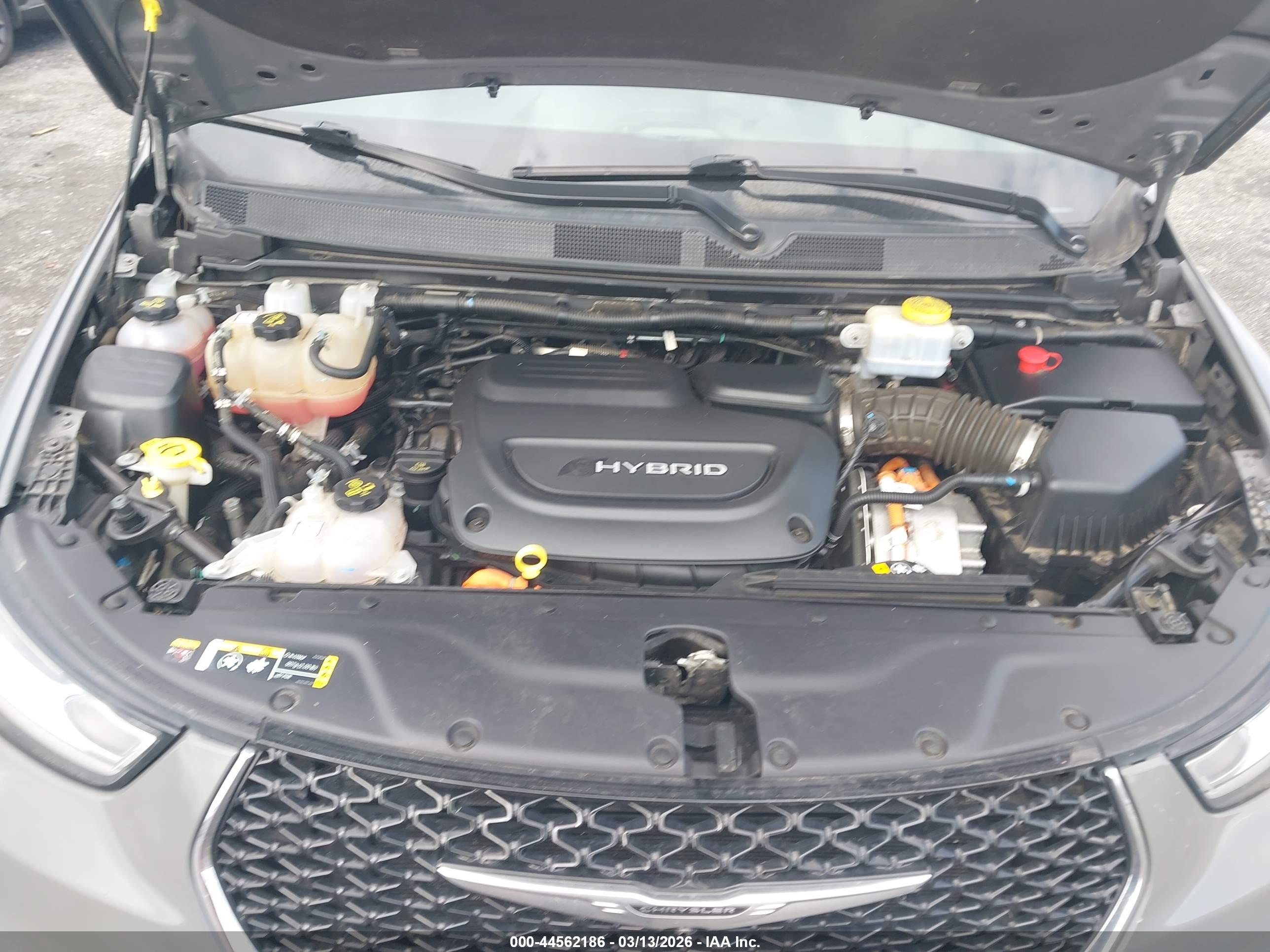 CHRYSLER PACIFICA image 10