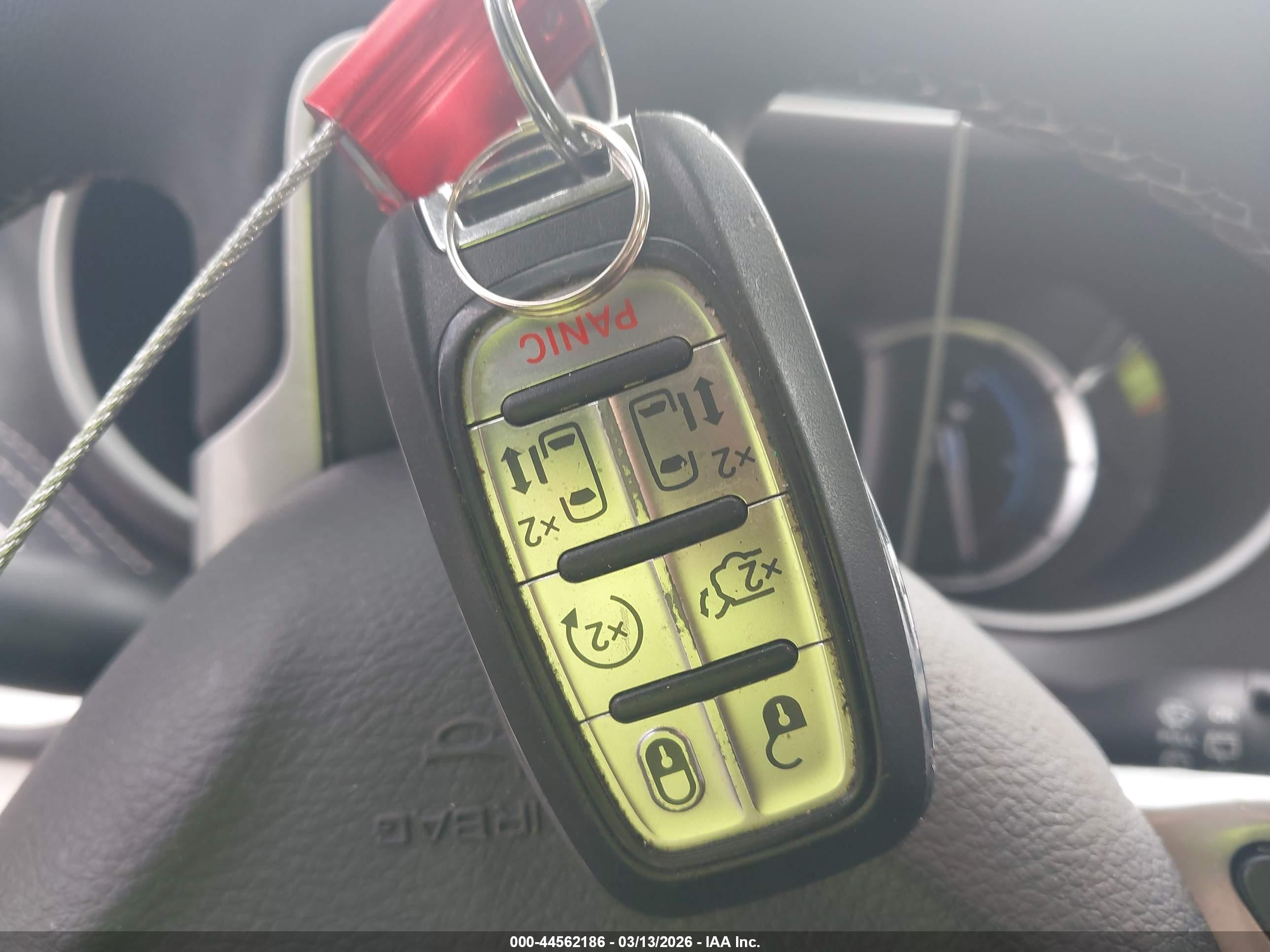CHRYSLER PACIFICA image 11