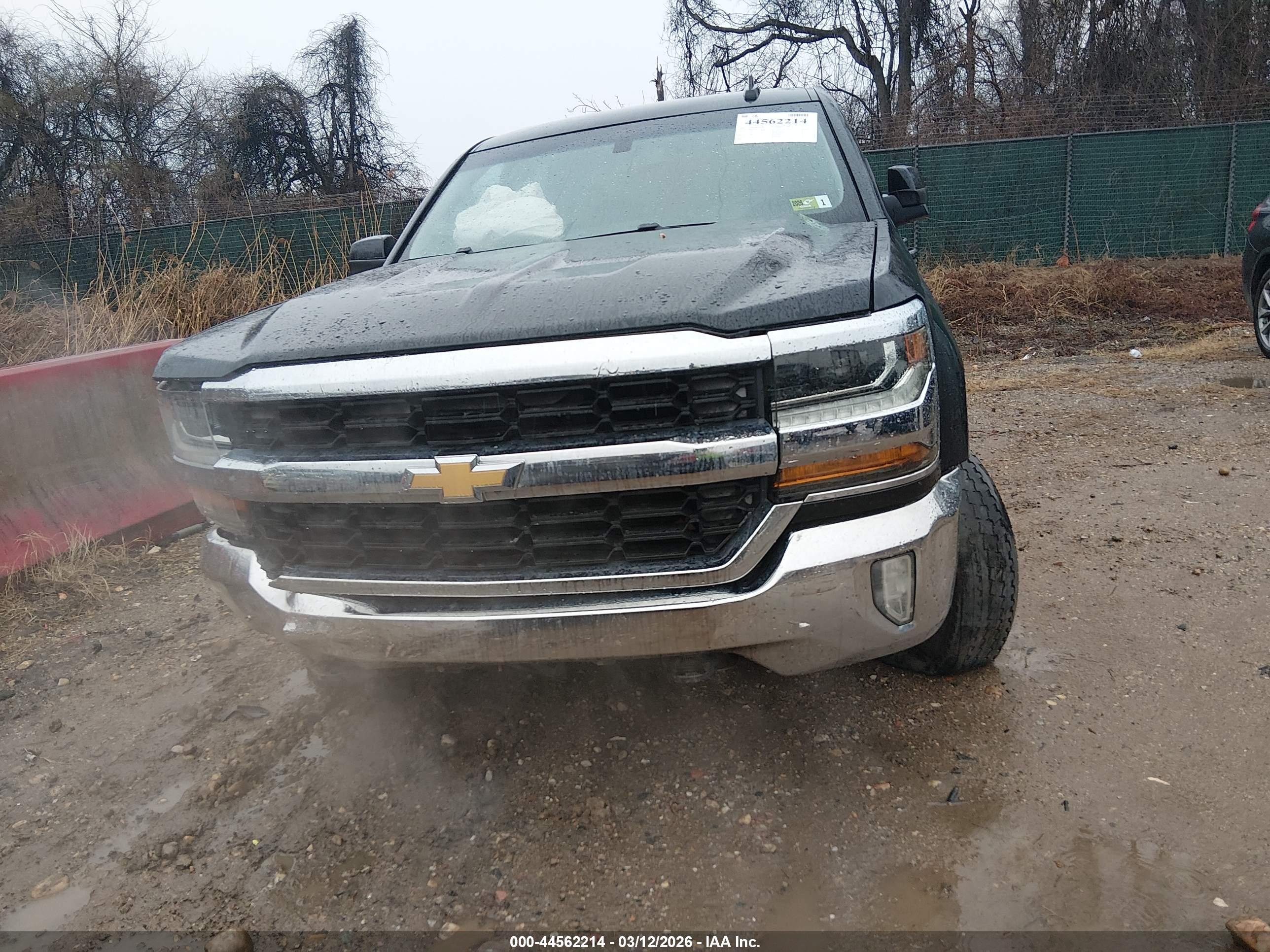 CHEVROLET SILVERADO image 6