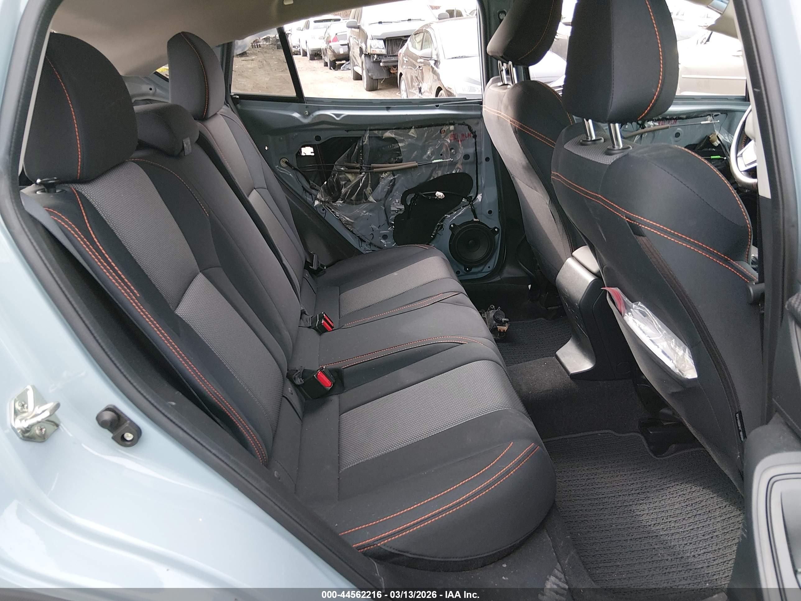 SUBARU CROSSTREK image 8