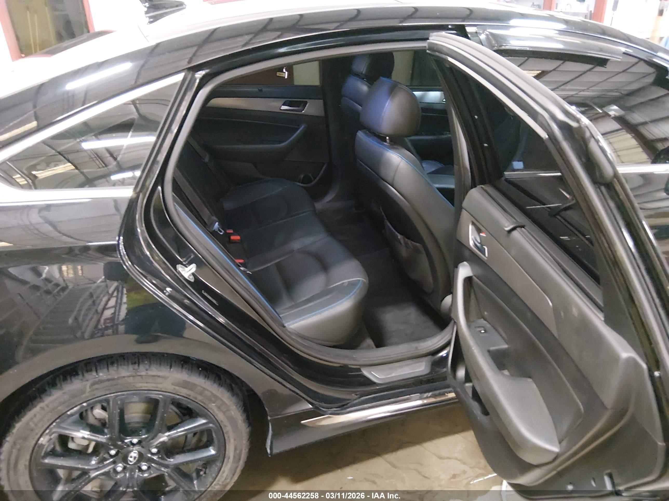 HYUNDAI SONATA image 8