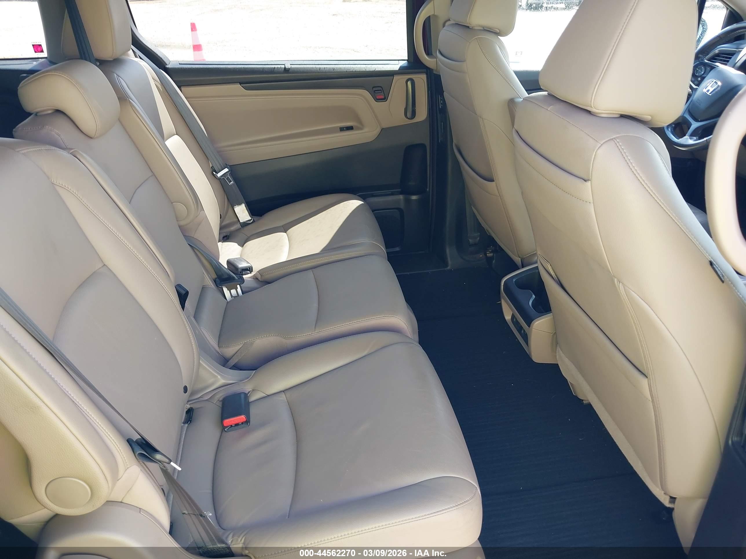 HONDA ODYSSEY image 8