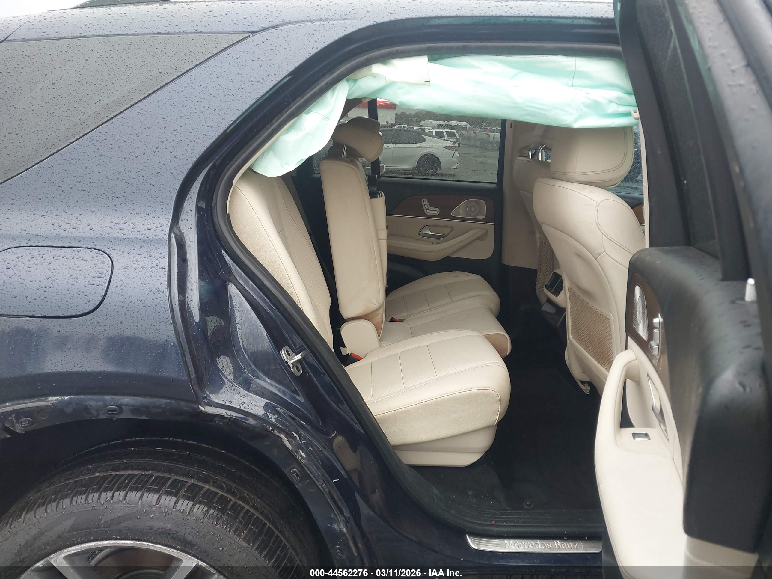 MERCEDES-BENZ GLE image 8
