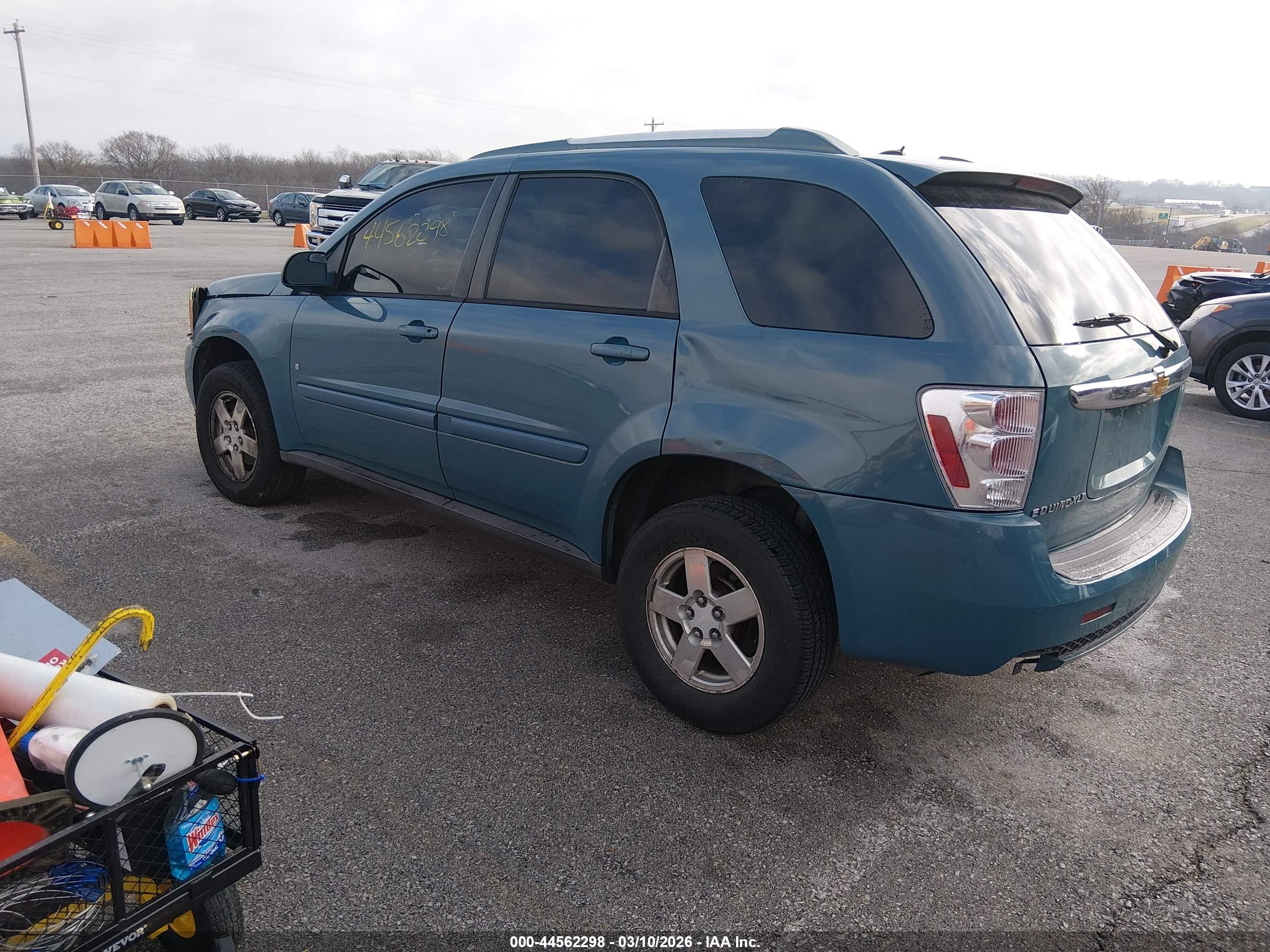 CHEVROLET EQUINOX image 3