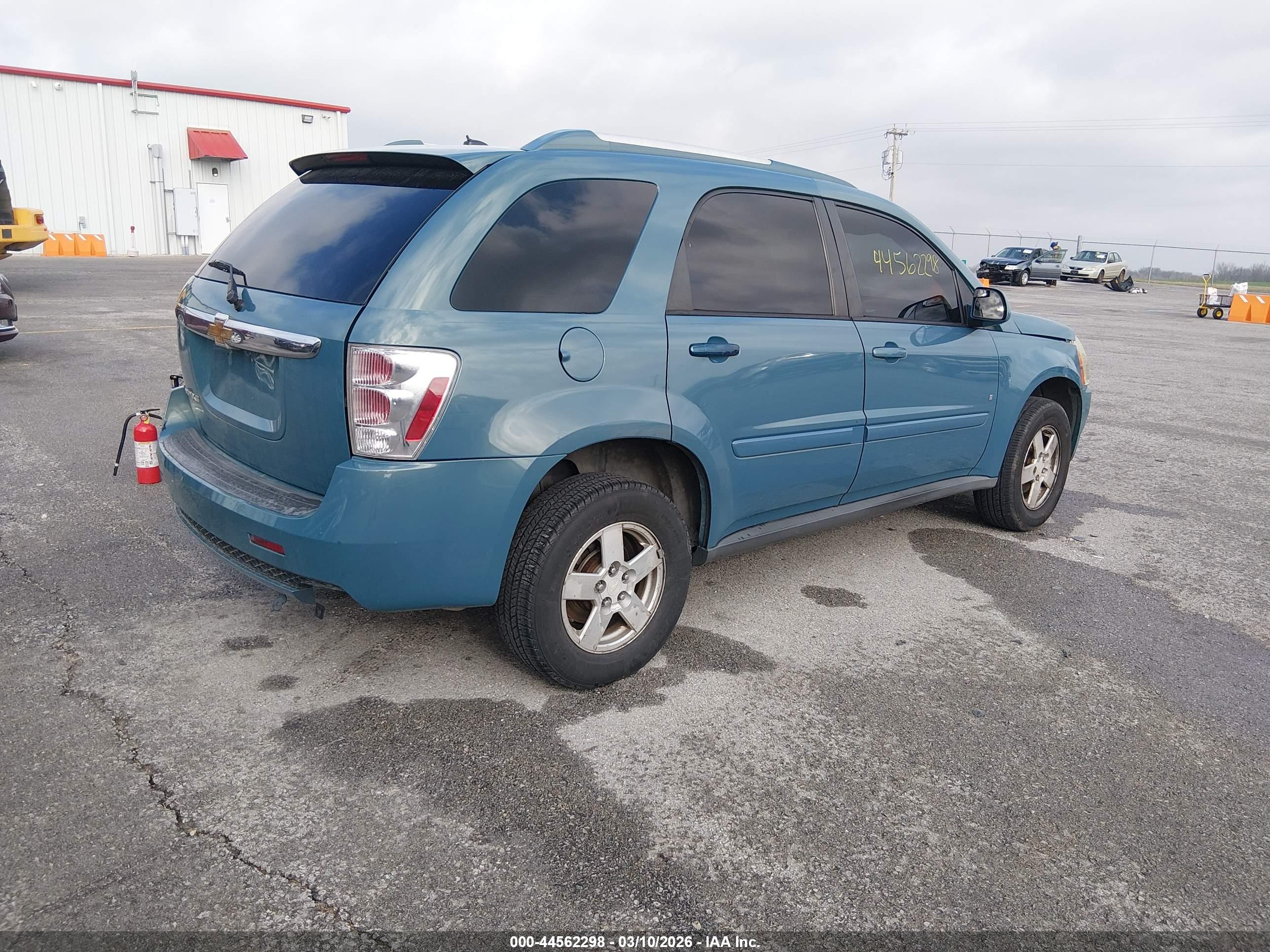 CHEVROLET EQUINOX image 4