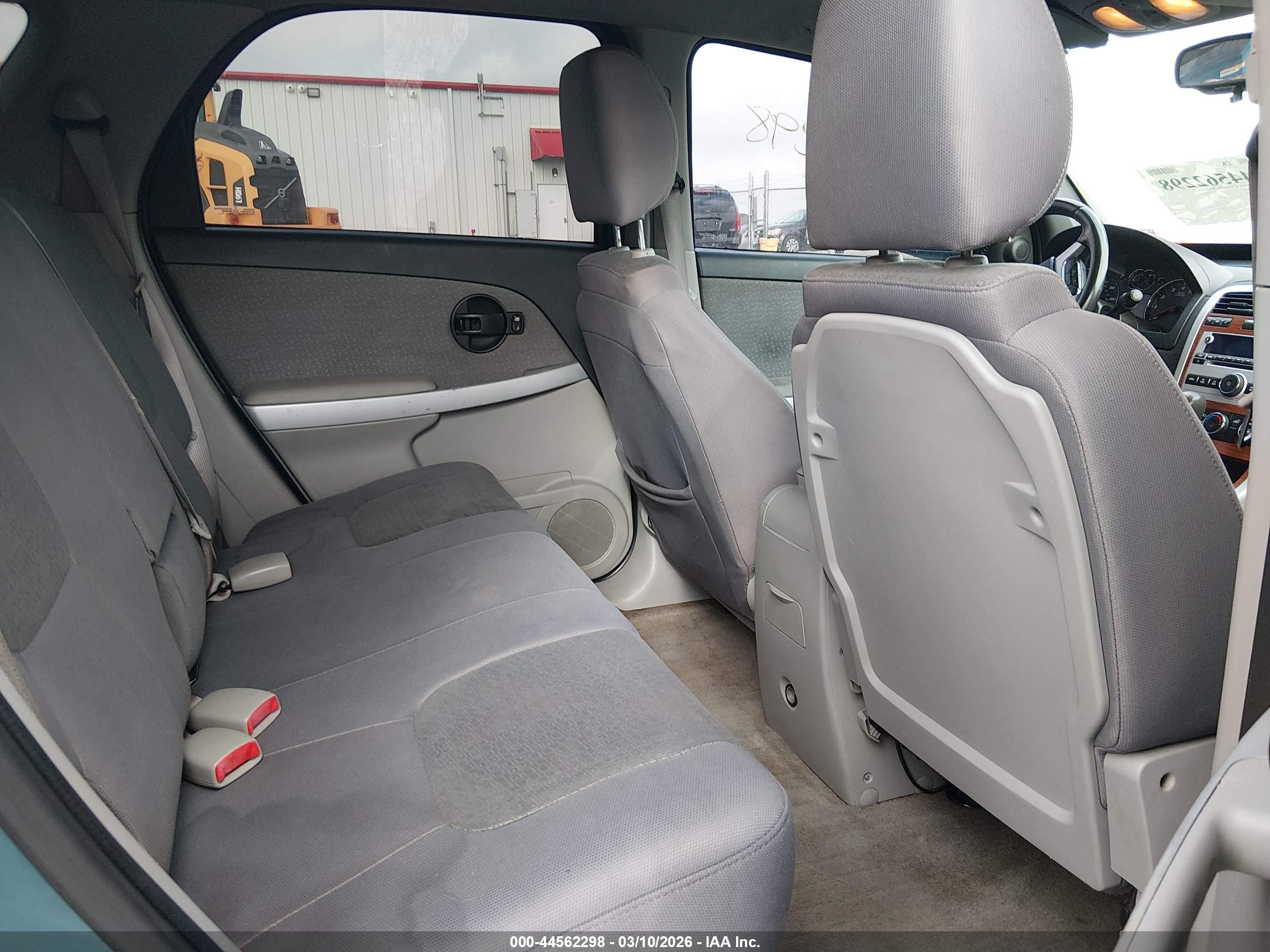 CHEVROLET EQUINOX image 8