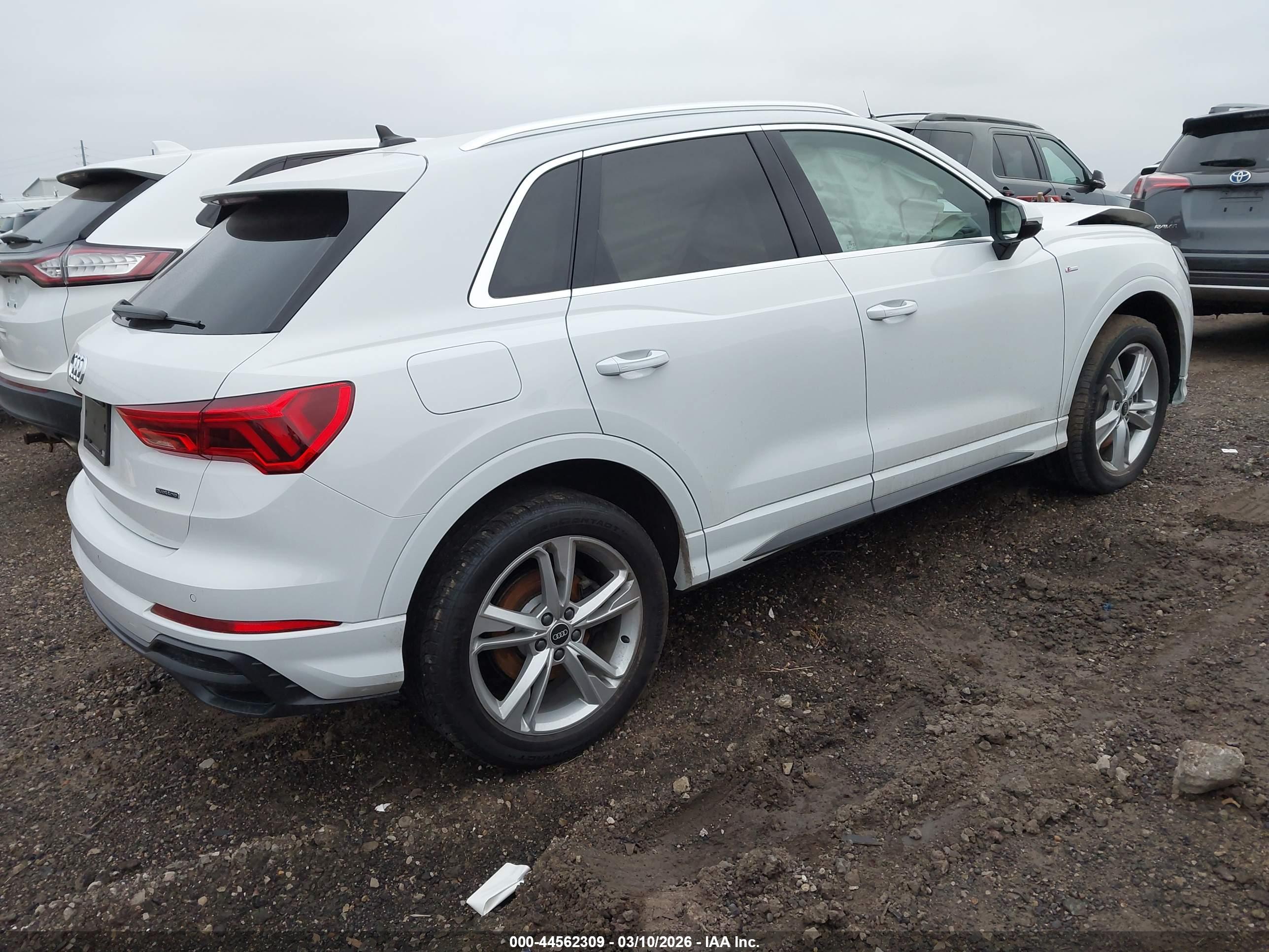 AUDI Q3 image 4