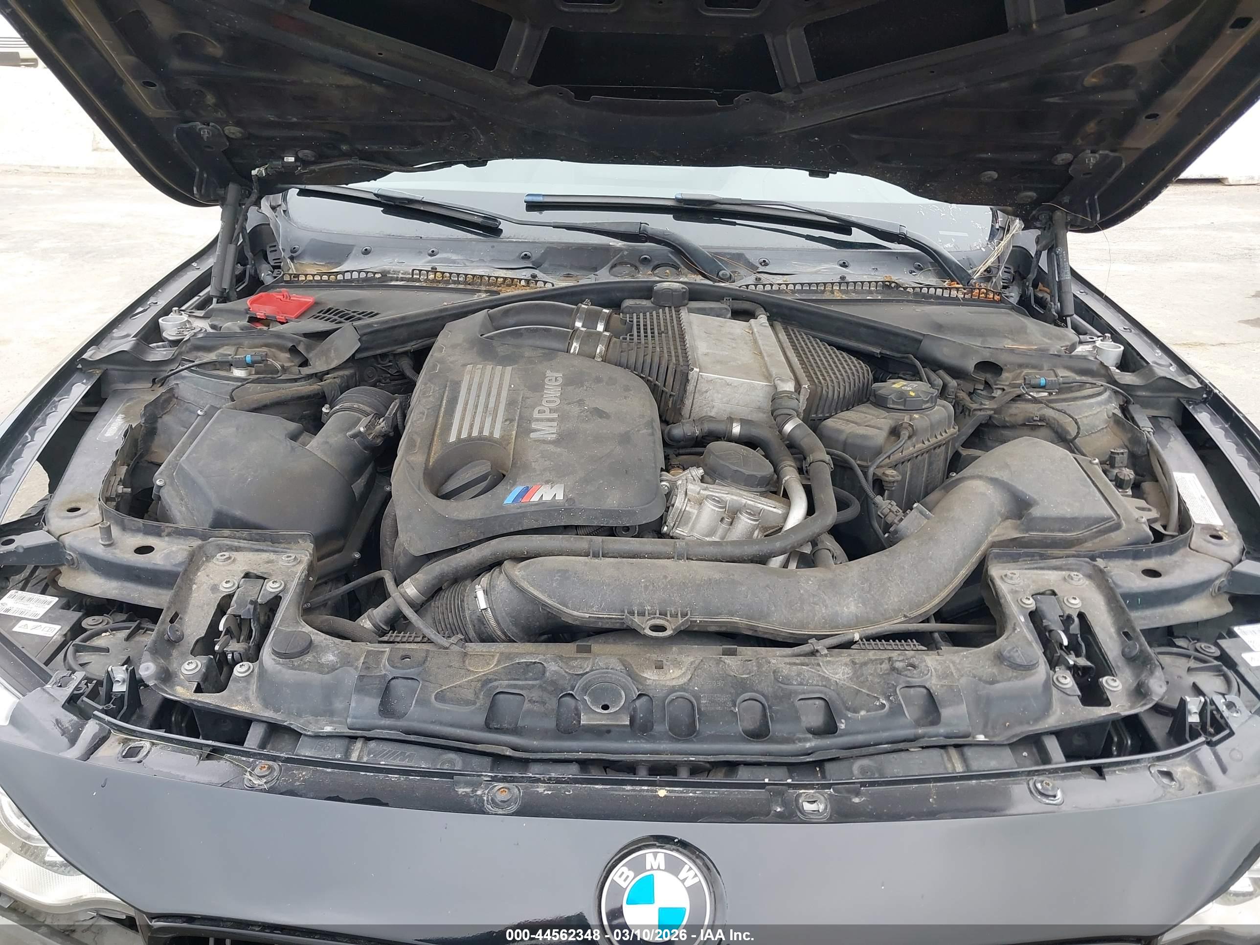 BMW M4 image 10