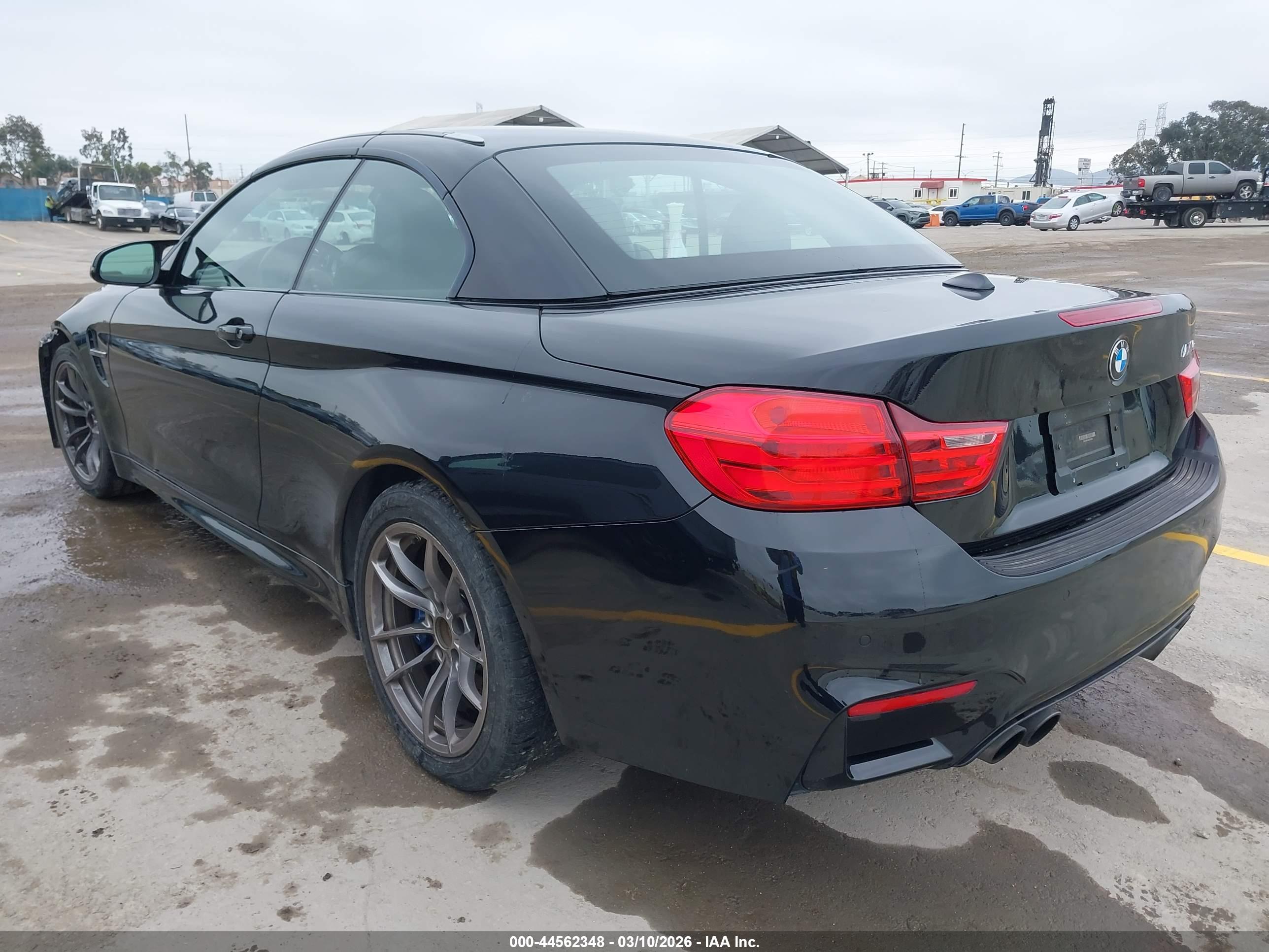 BMW M4 image 3