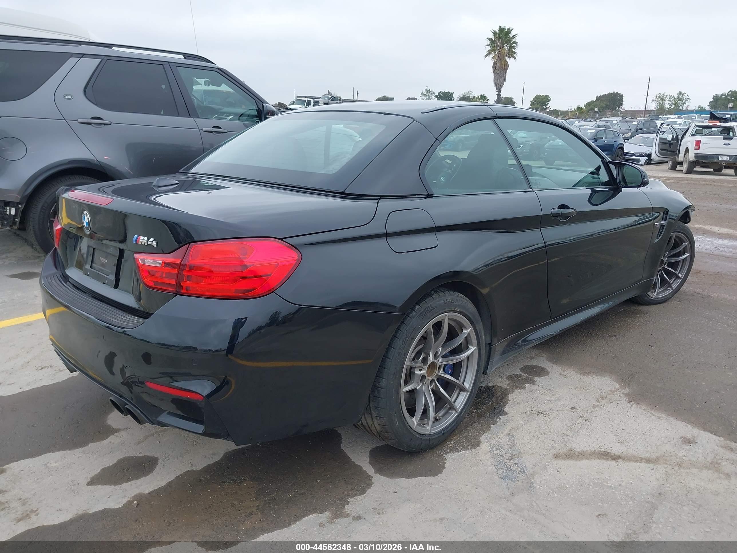 BMW M4 image 4