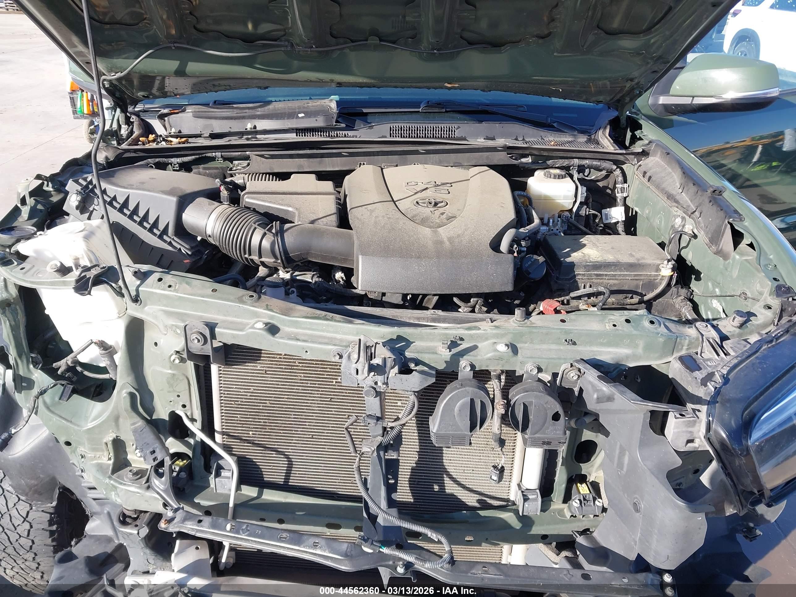 TOYOTA TACOMA image 10