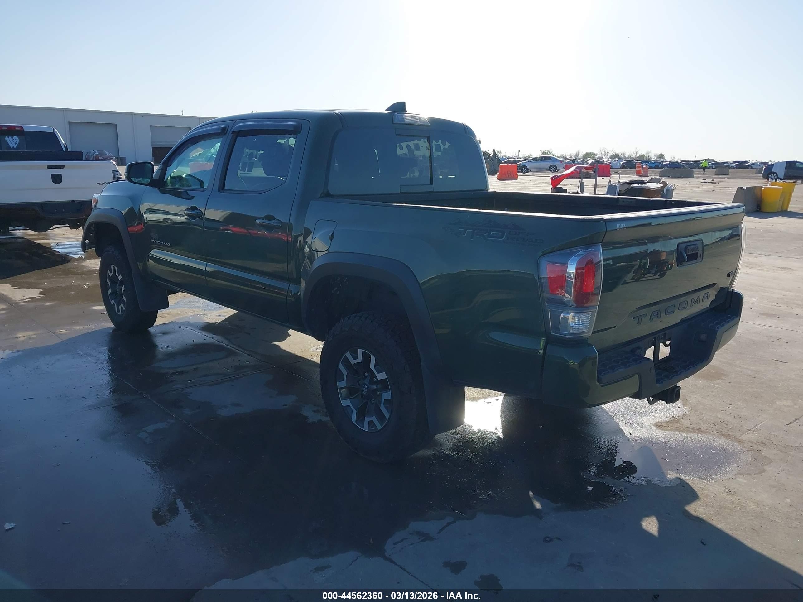 TOYOTA TACOMA image 3