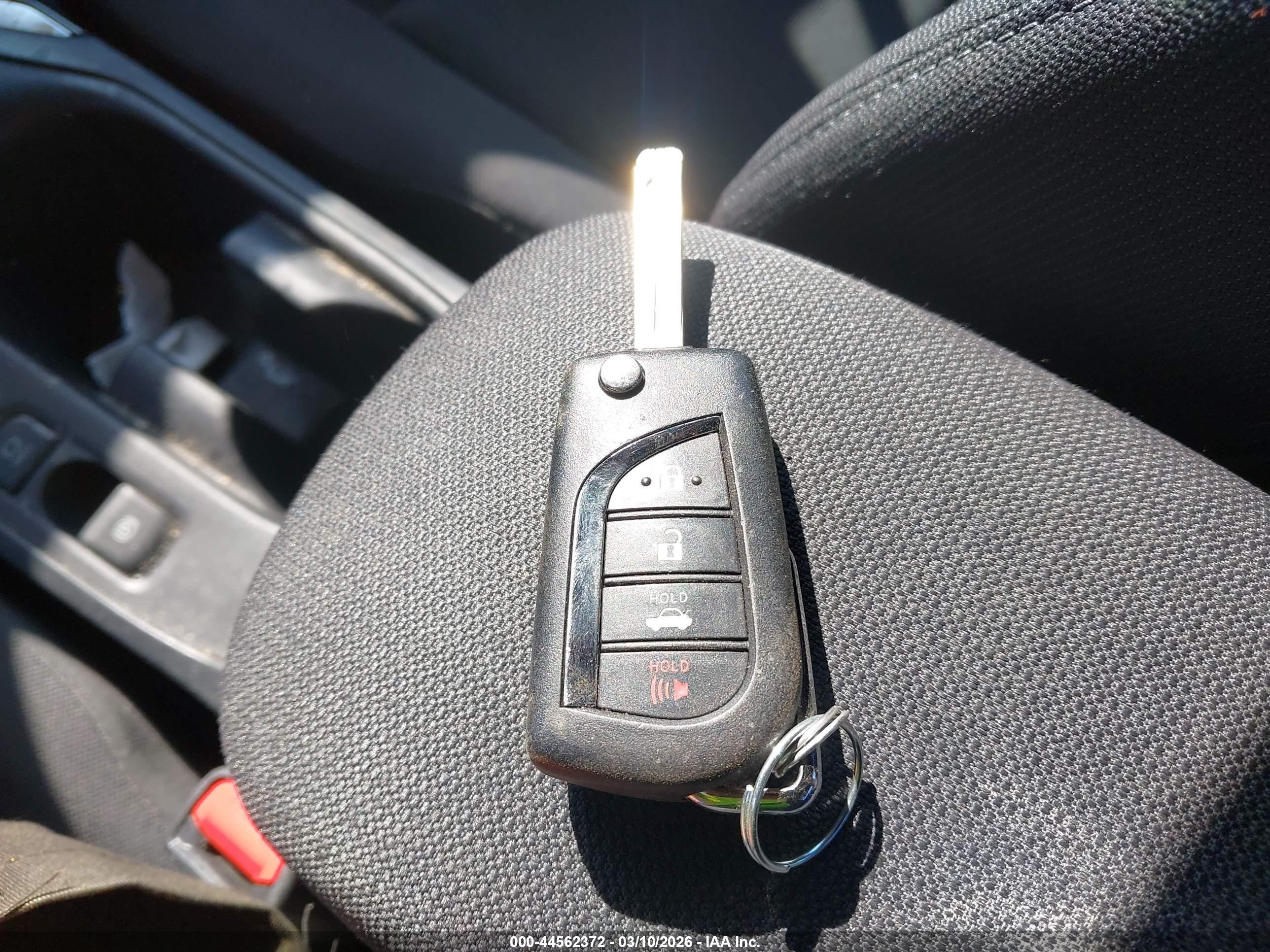 TOYOTA COROLLA image 11