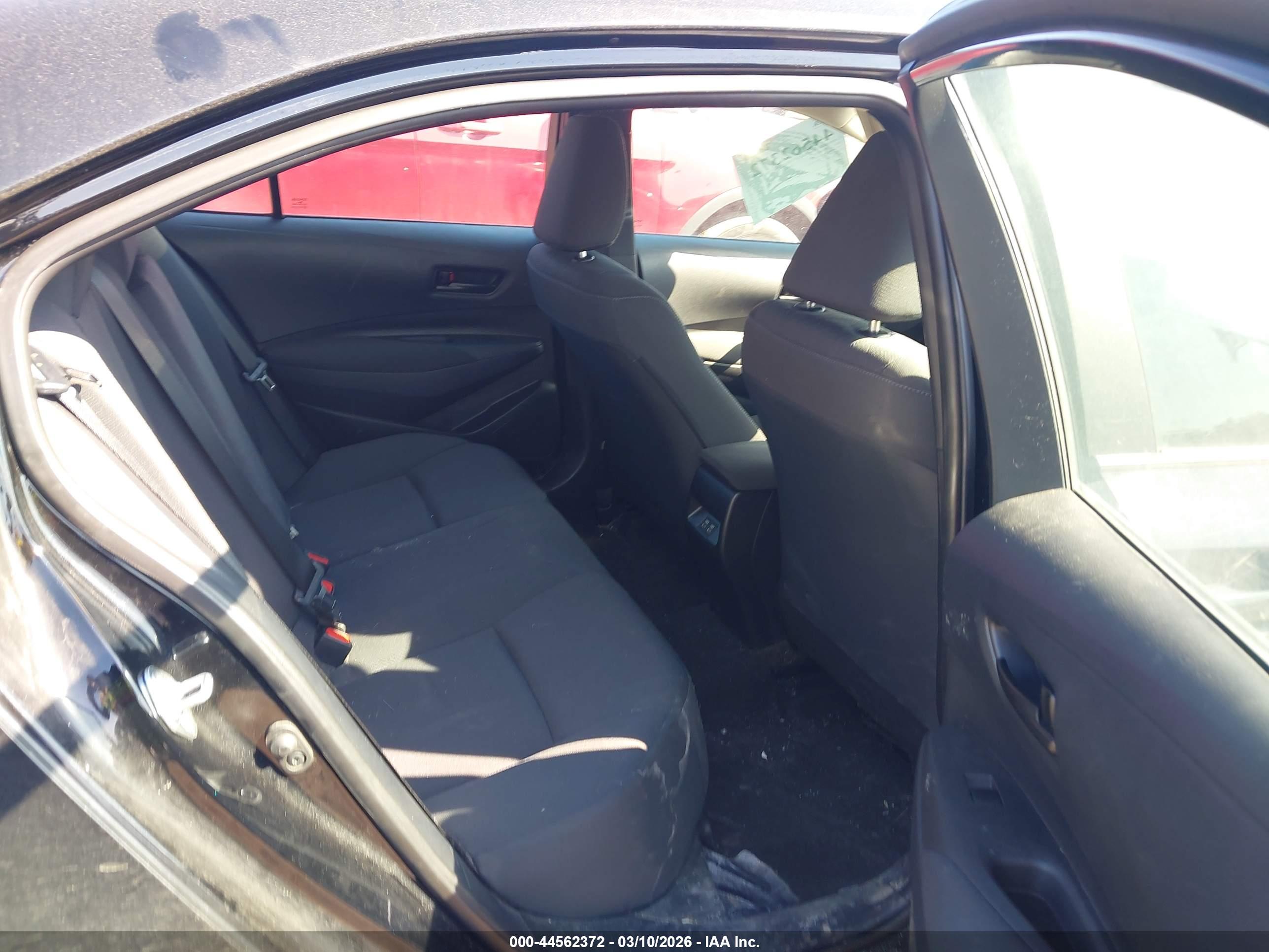 TOYOTA COROLLA image 8