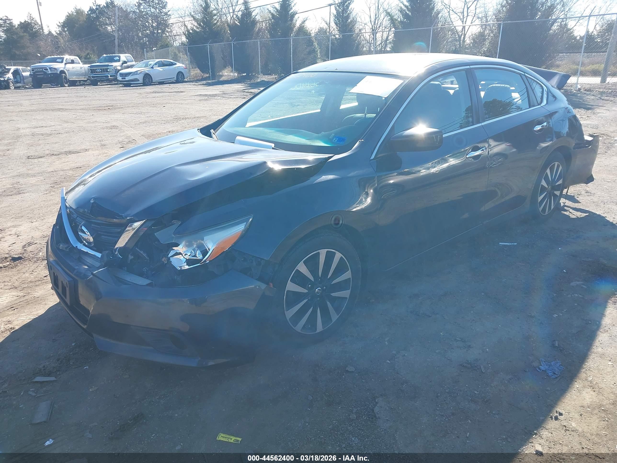 NISSAN ALTIMA image 2