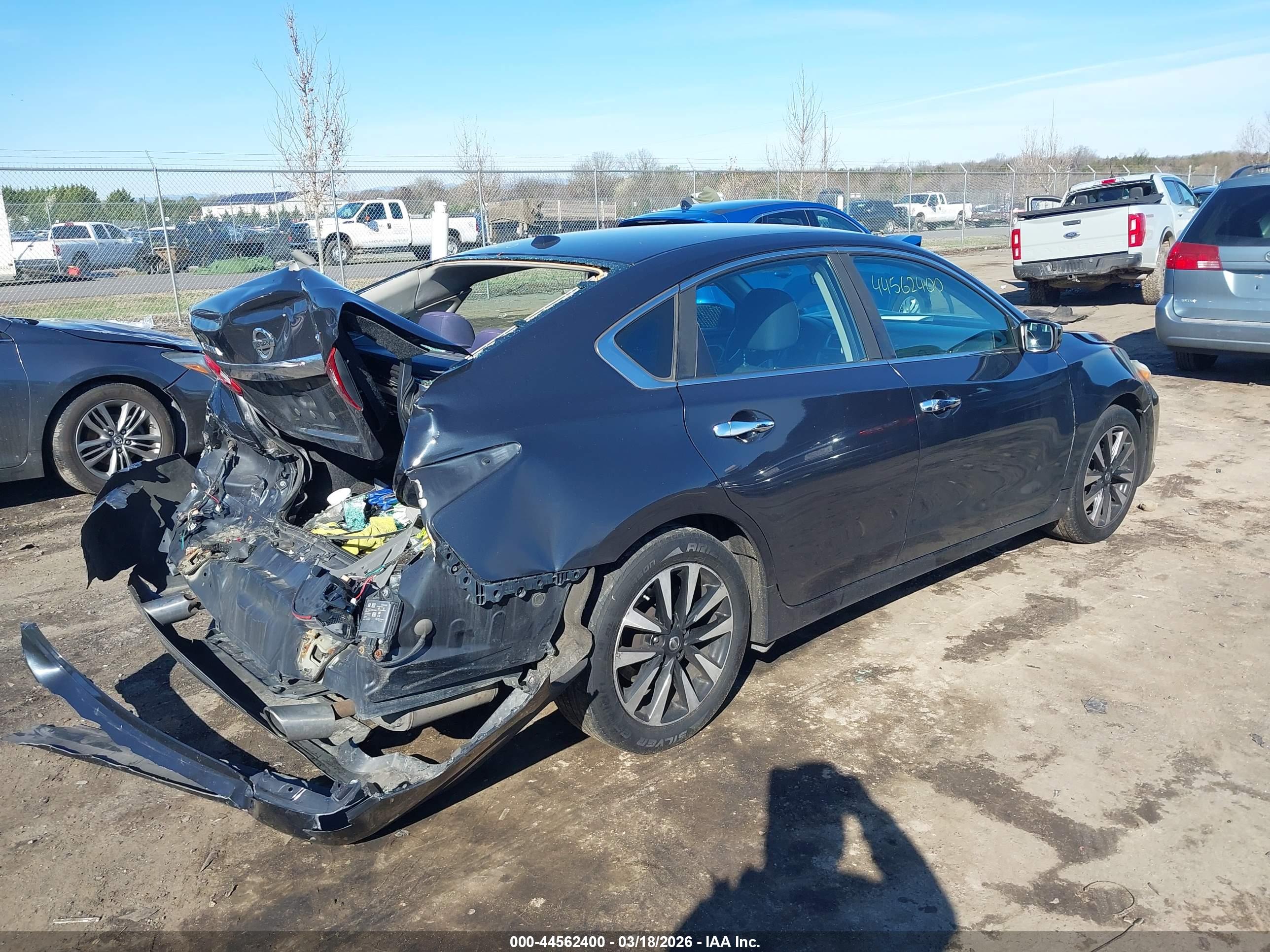 NISSAN ALTIMA image 4