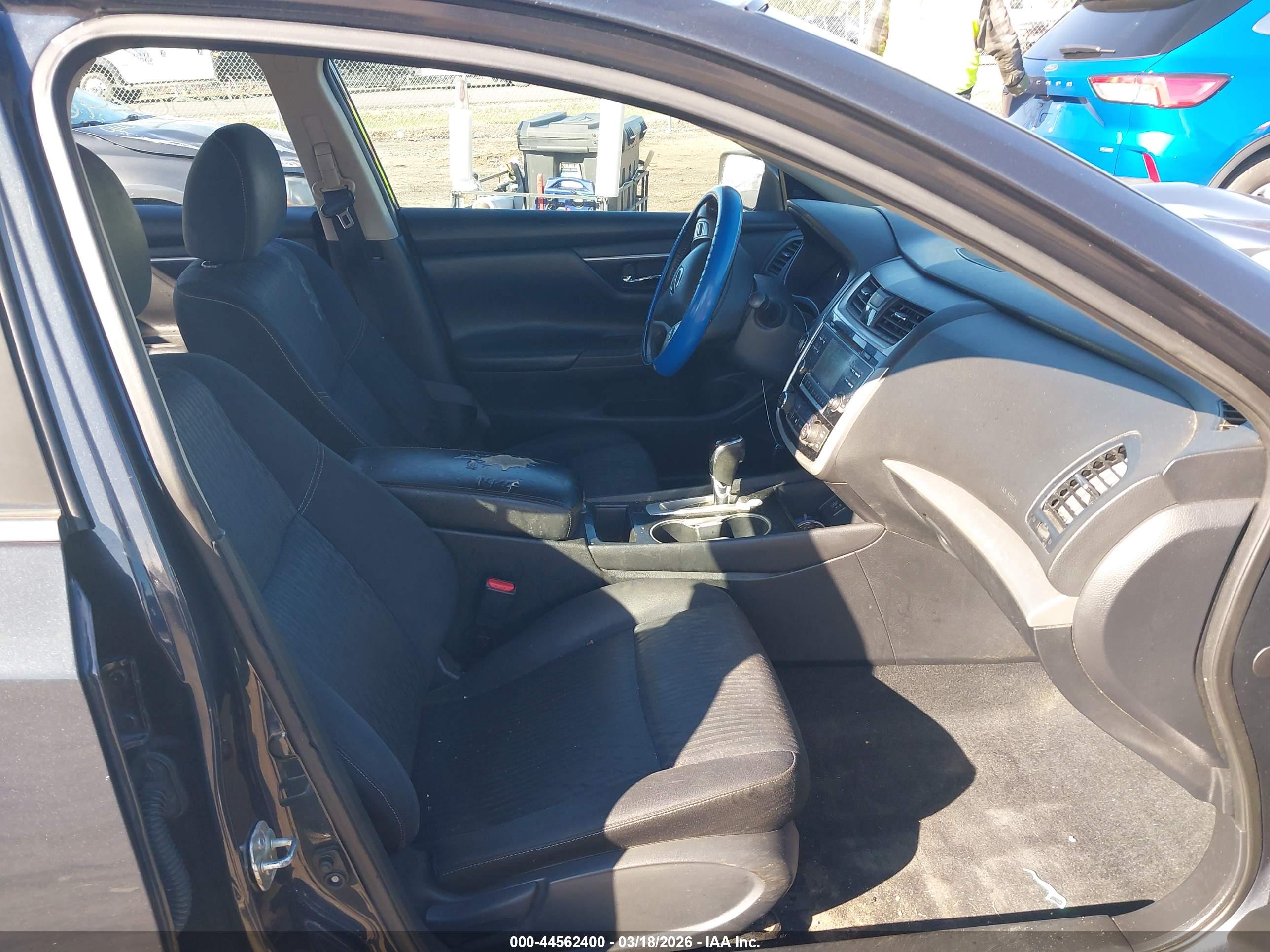 NISSAN ALTIMA image 5