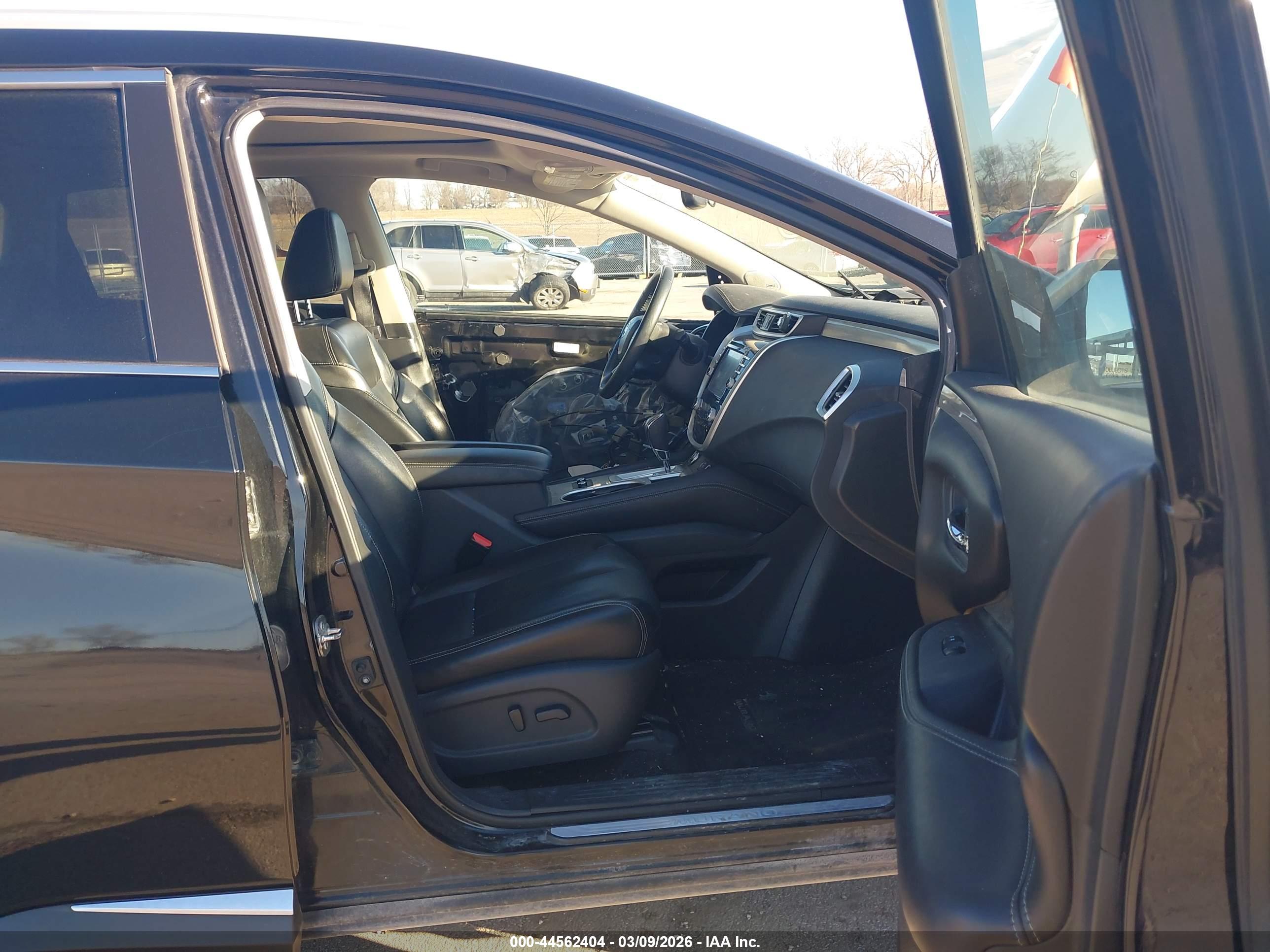 NISSAN MURANO image 5