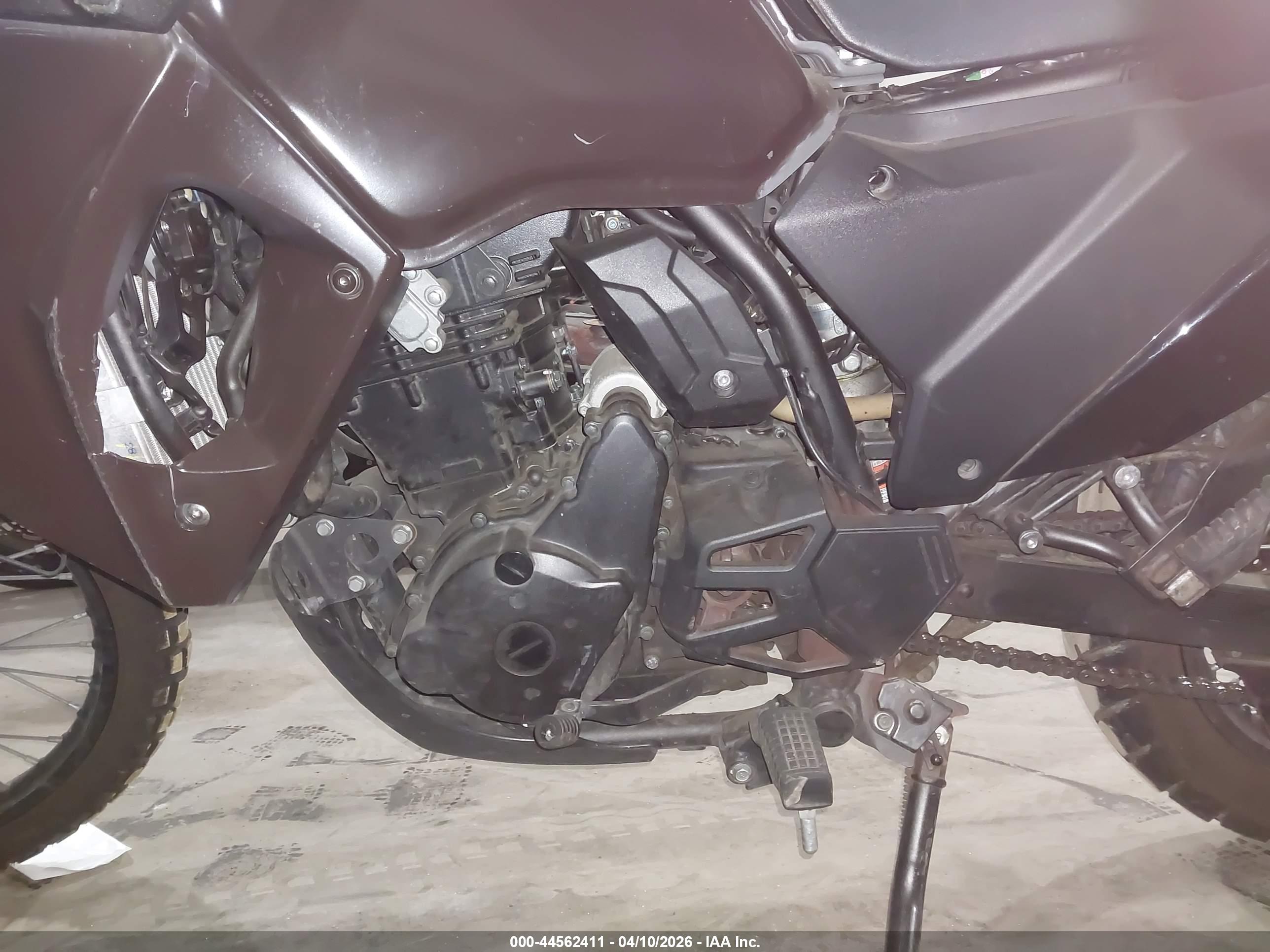 KAWASAKI KL650 image 9