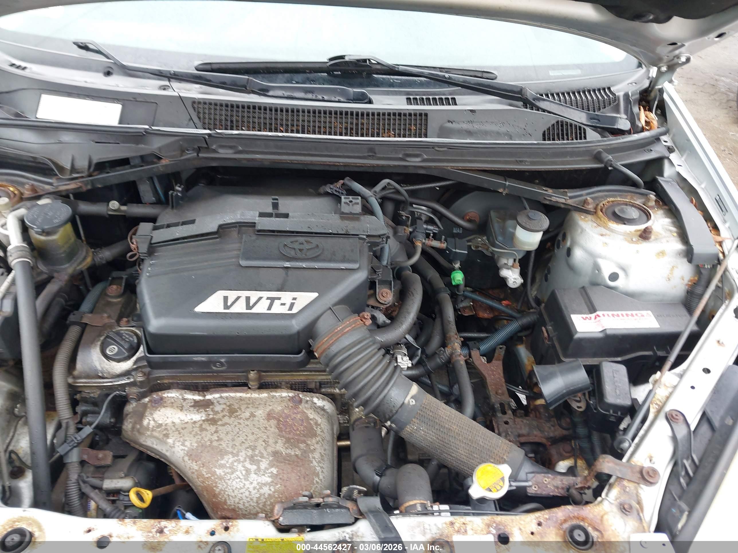 TOYOTA RAV4 image 10