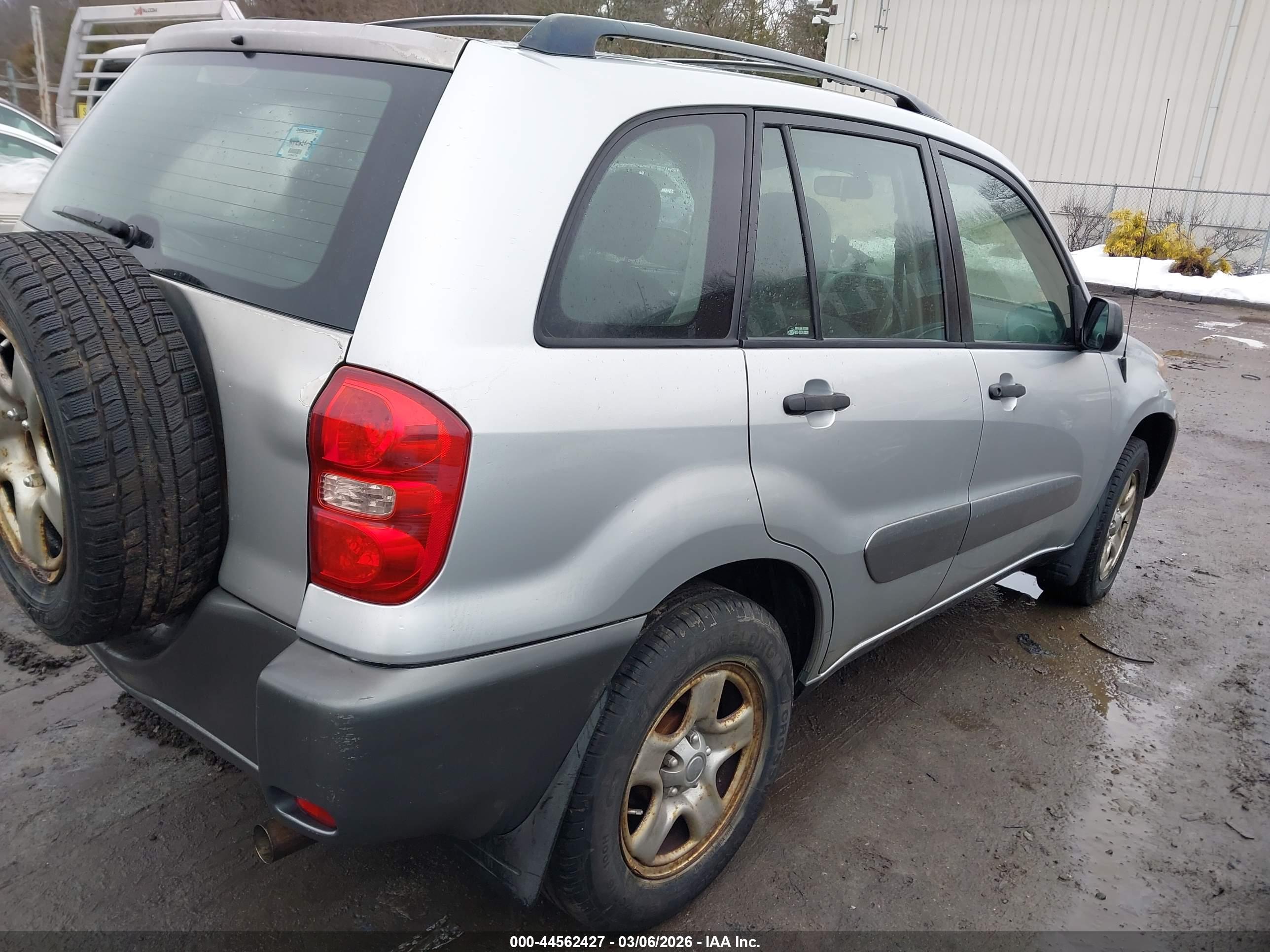 TOYOTA RAV4 image 4