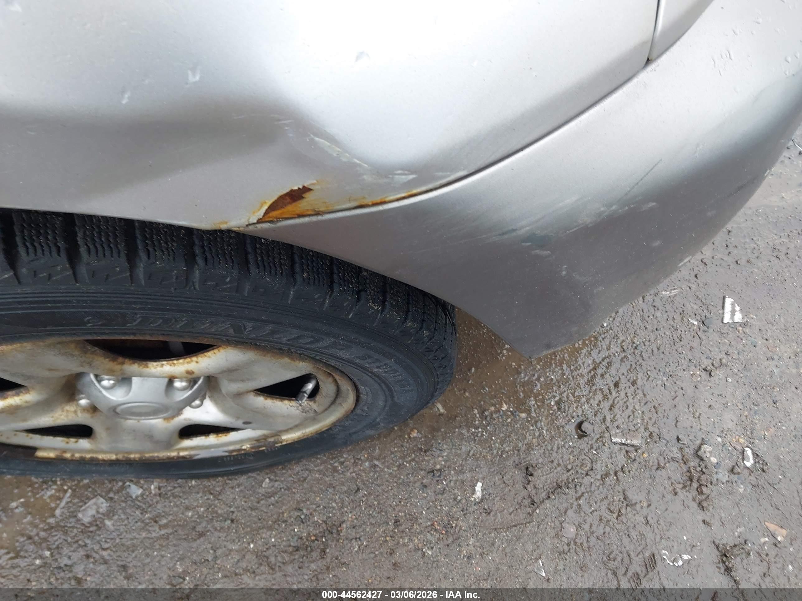 TOYOTA RAV4 image 6