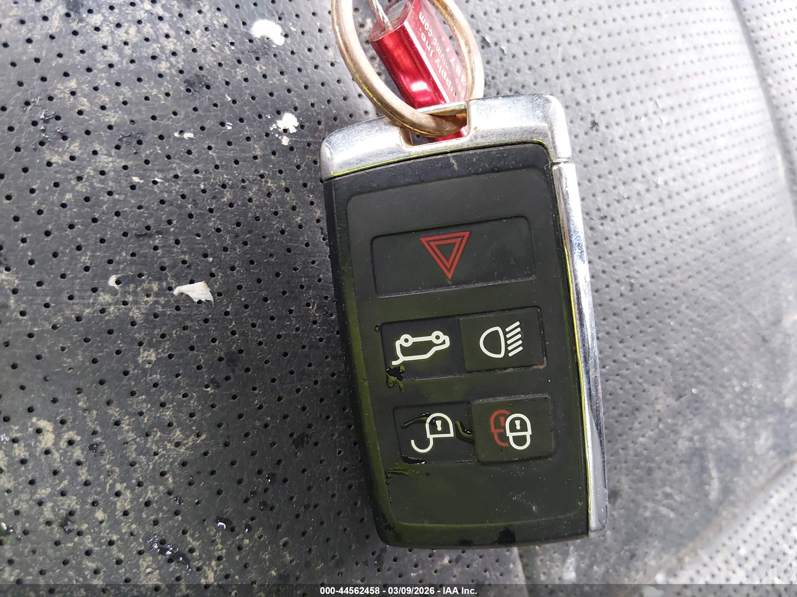 LAND ROVER image 11