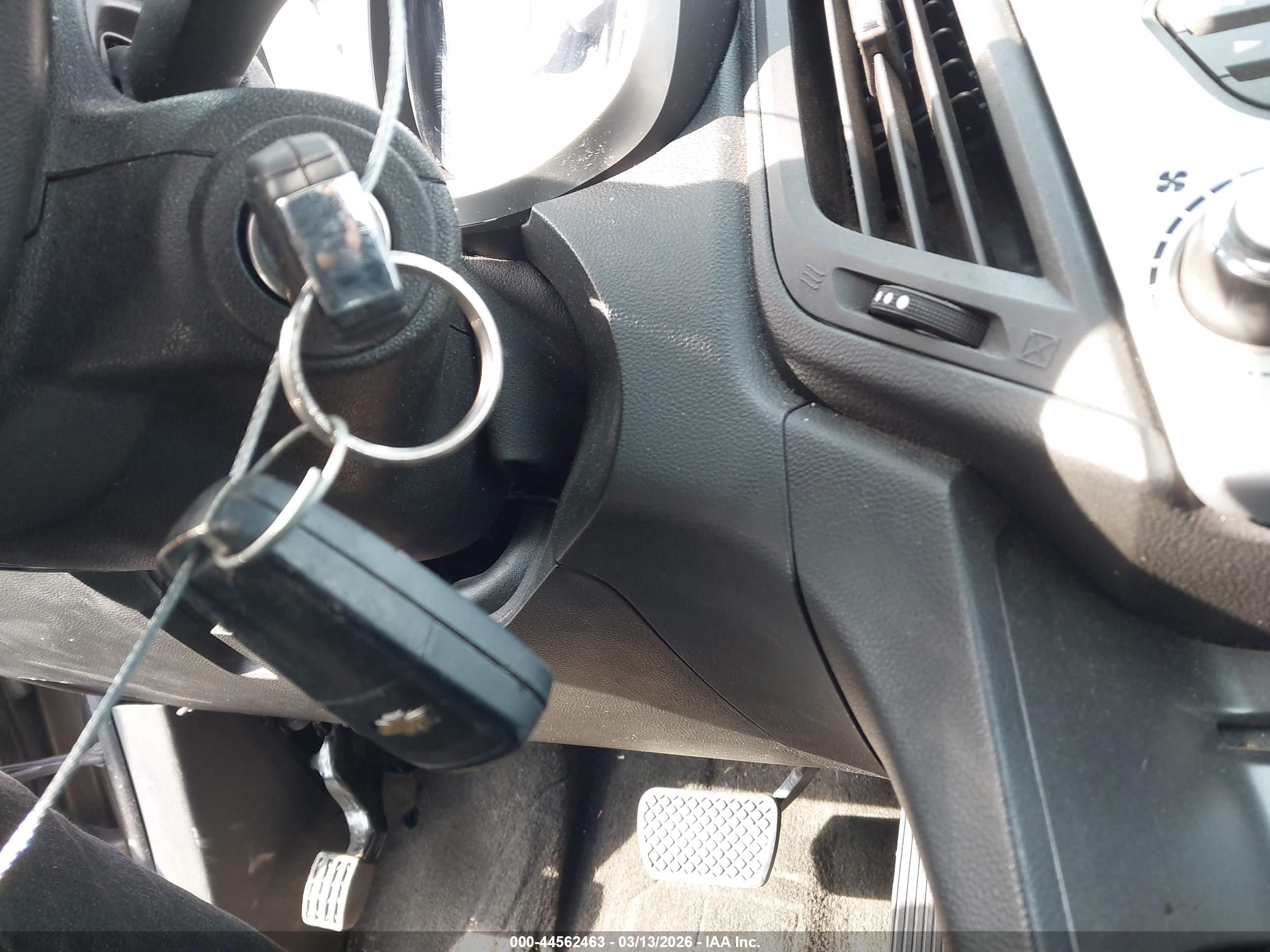 CHEVROLET EQUINOX image 11